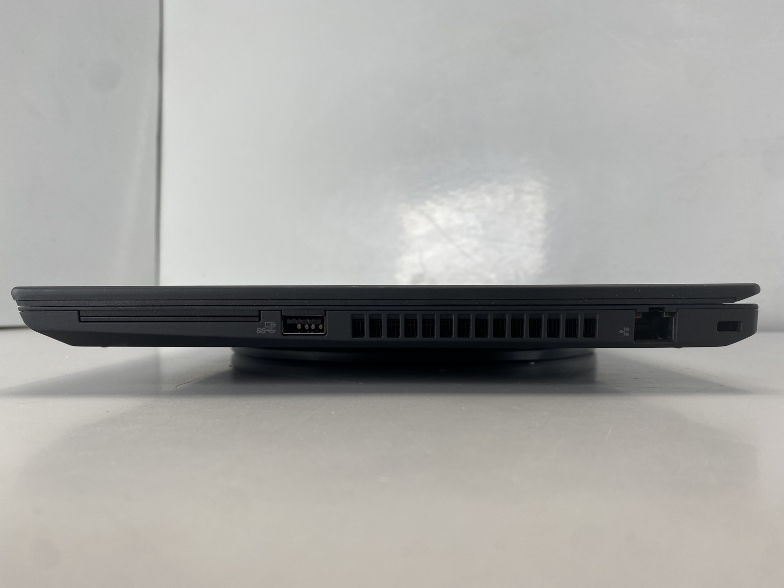 Lenovo Laptop ThinkPad P14s Gen 2a 14″ AMD Ryzen 7 Pro 5850U 512GB – Black