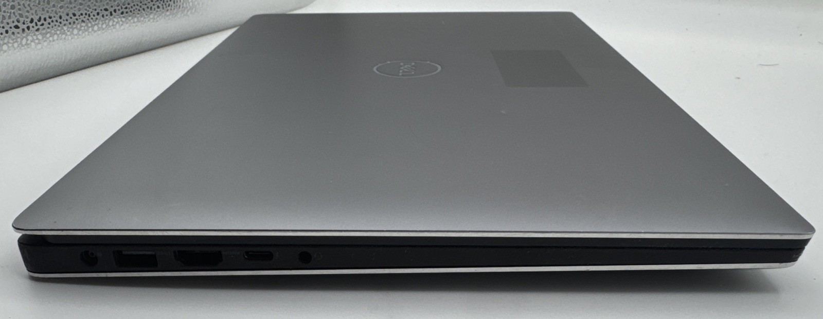 Dell Precision 5540 i9-9980HK 32GB RAM 500GB SSD 15.6” FHD READ!