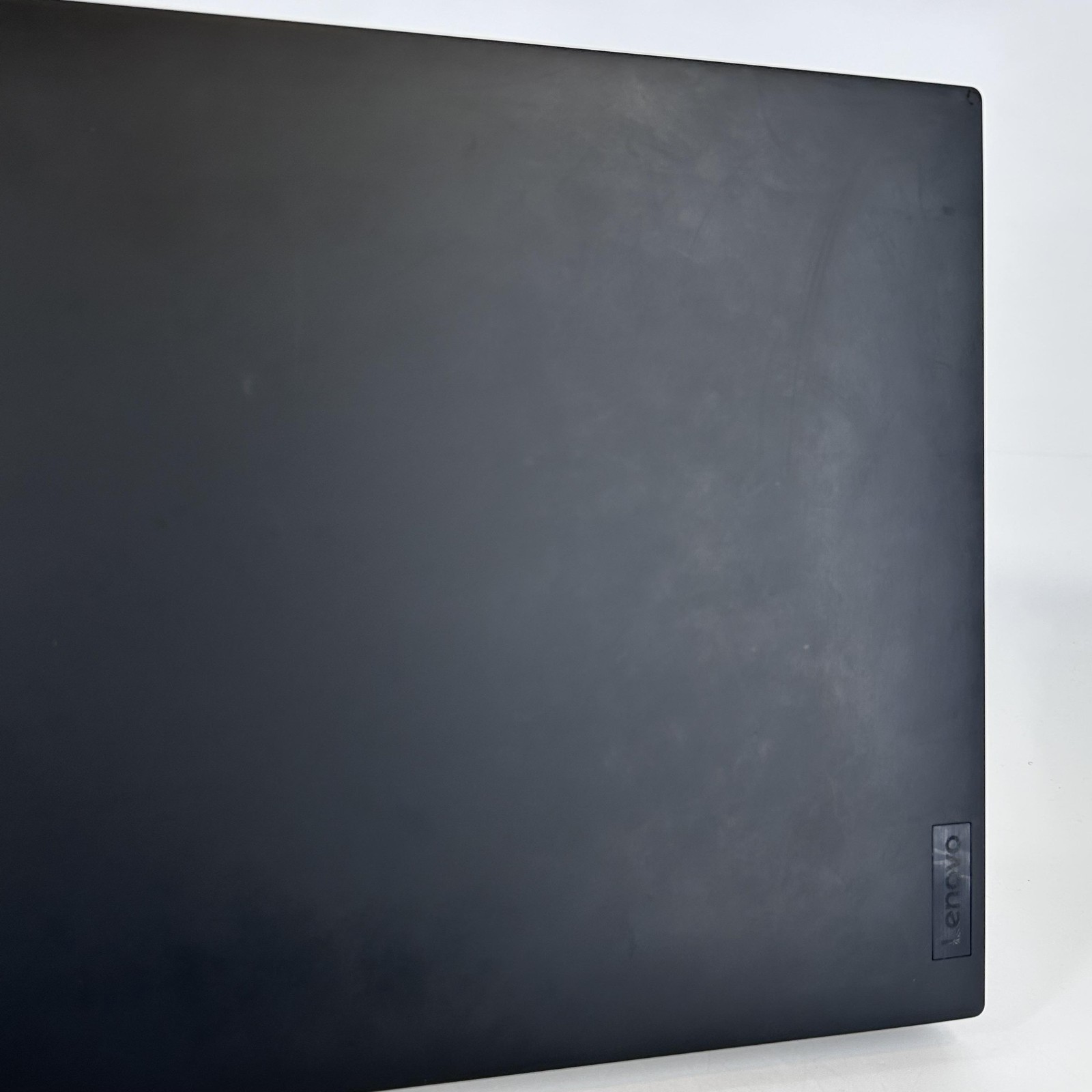 Lenovo ThinkPad P1 Gen 5 16 FHD+ 2.3 GHz i7-12700H 64GB 1TB SSD RTX A1000