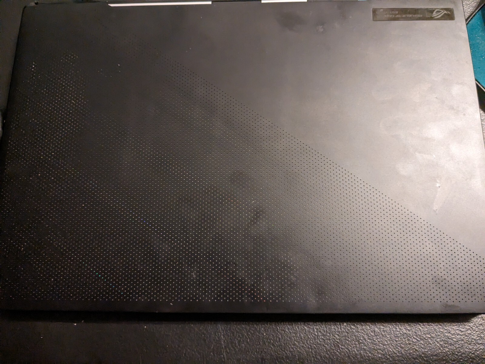 ASUS ROG Zephyrus 16″ (1TB, Intel Core i9 11th Gen., 4.90 GHz, 16GB) Gaming…