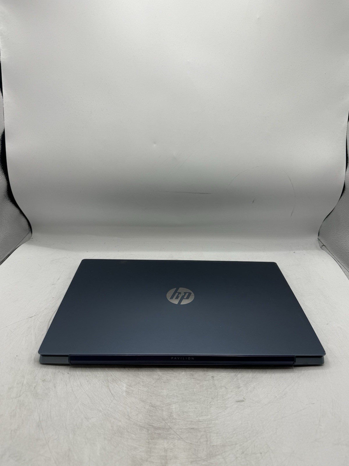 HP Pavilion 15-CS3073CL 15.6″ FHD Touch I7-1065G7 4GB RAM MX250 READ