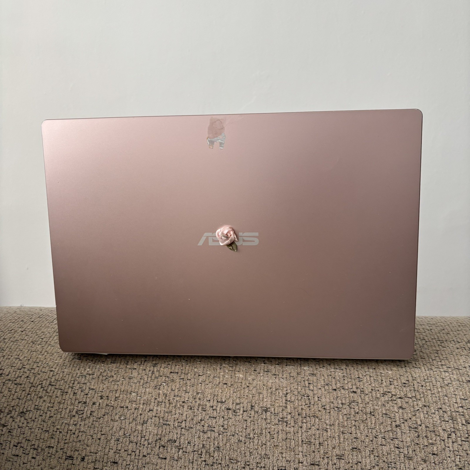 ASUS VivoBook E410MAB/E410MA 4GB RAM 64GB SSD, Rose Gold (Used), Windows 10 OS