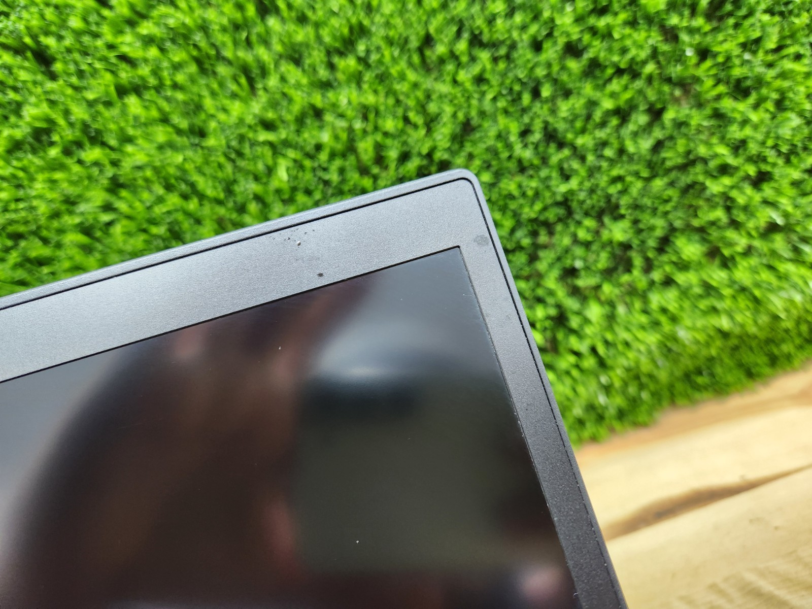 Lenovo ThinkPad P43s 14″ FHD i7-8665U 16GB 256GB SSD Quadro P520 Window 11 Pro ~