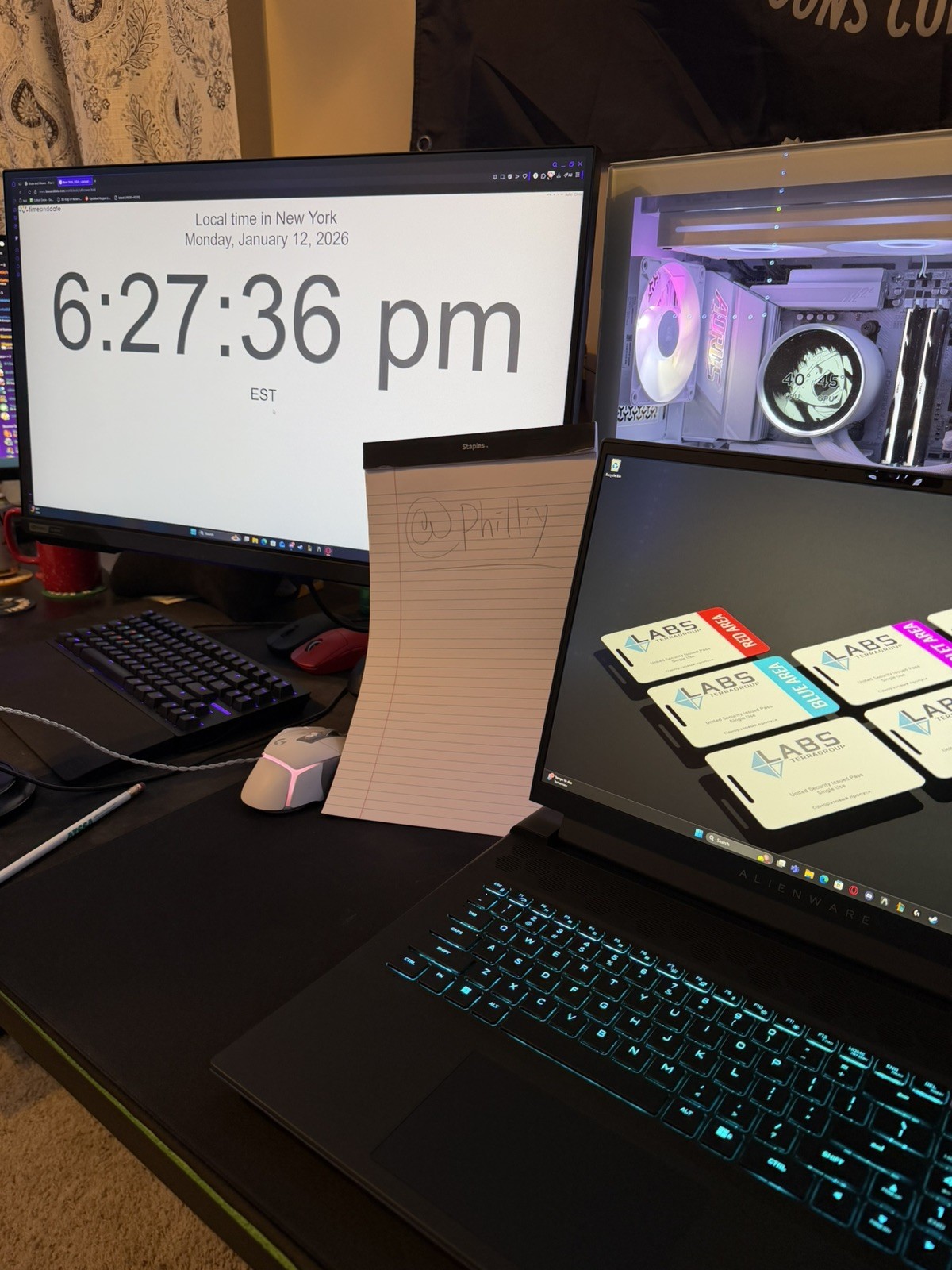 Alienware M18 R1 18″ FHD+ 480Hz AMD Ryzen 9 7845HX 32GB RAM 1TB SSD RTX 4070