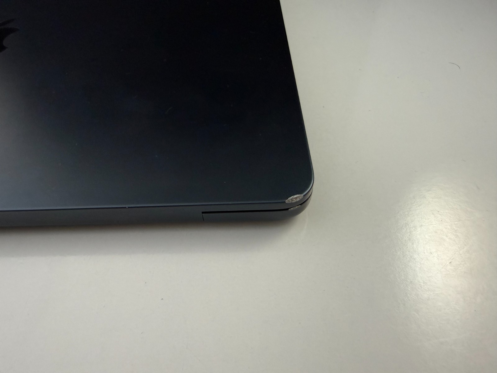 Macbook Air M4 256GB 16GB Midnight 100% battery only 22 batt cycles warranty Dec