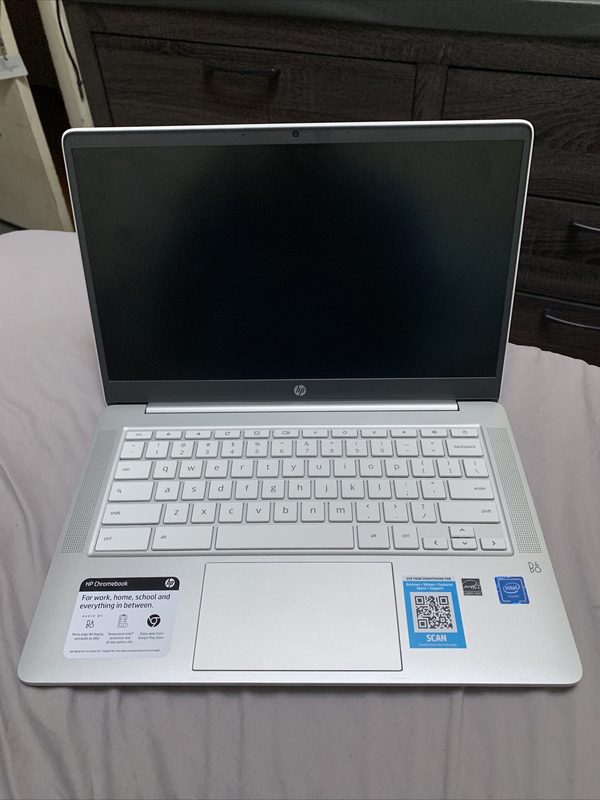 HP 14a-na0020nr 14 inch (32GB, Intel Pentium, 2.70GHz, 4GB) Chromebook -…