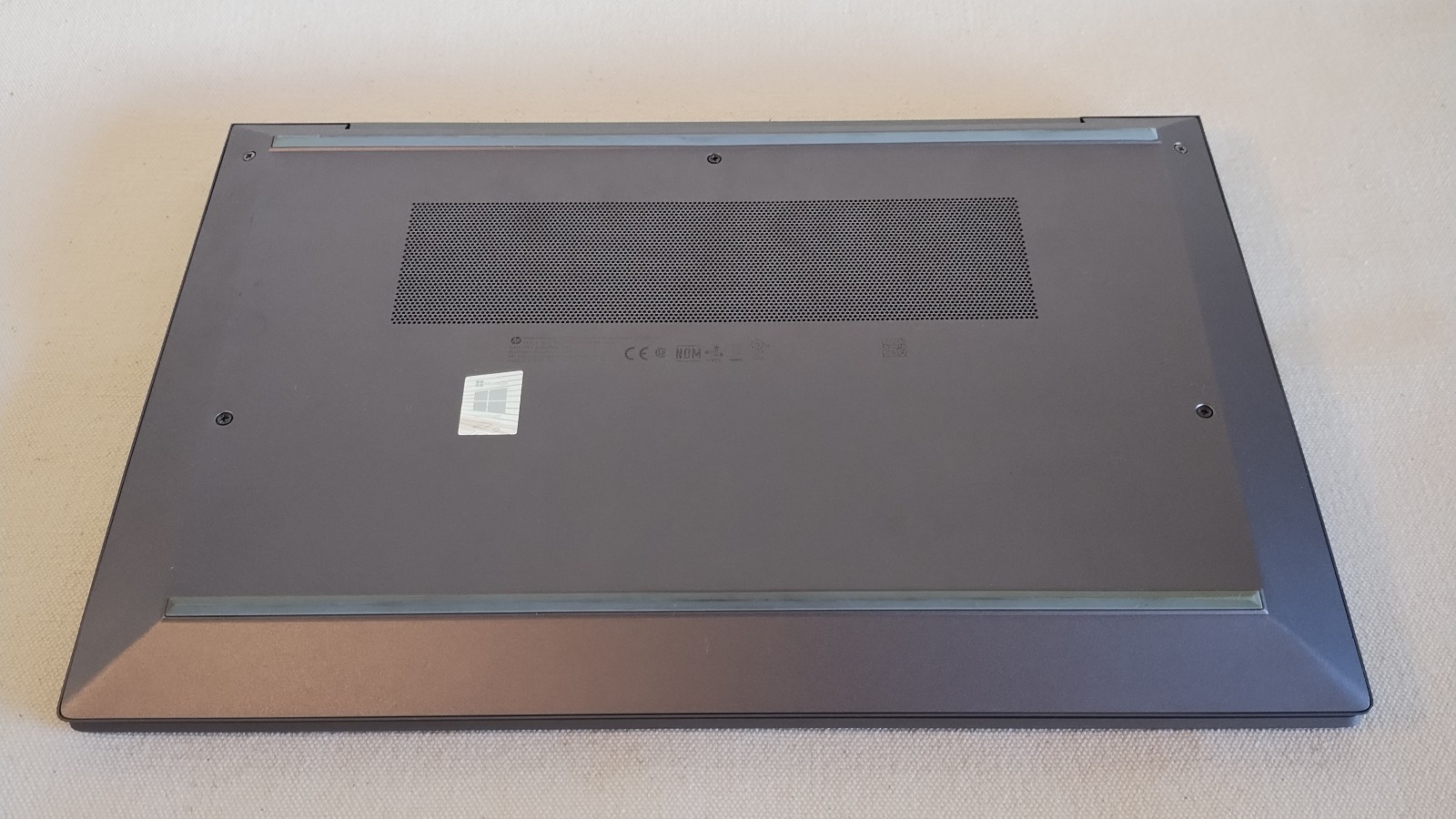 HP Z Book 14 G8 i7@2.8Ghz, 32GB RAM, 477GB Storage