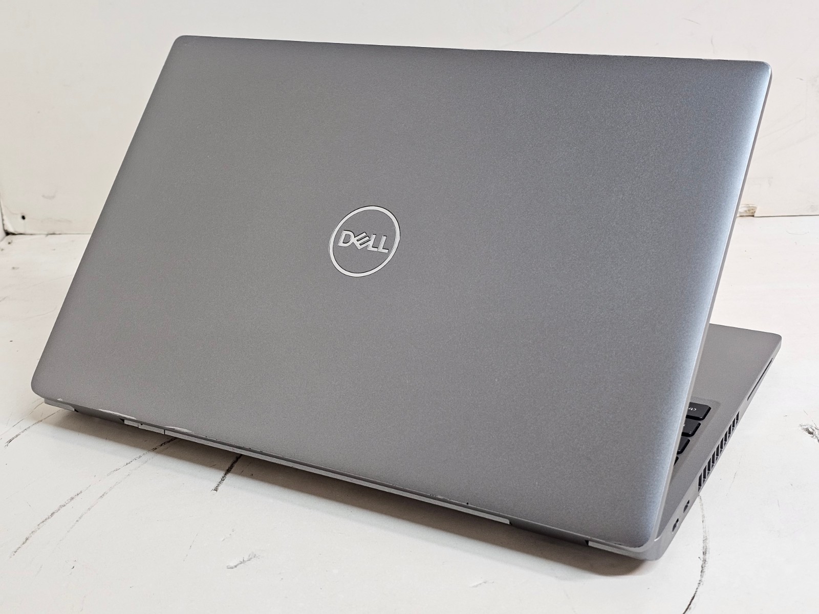Dell Latitude 5520 Laptop – 2.6 GHz i5-1145G7 16GB 512GB 15.6″ Touchscreen SP31
