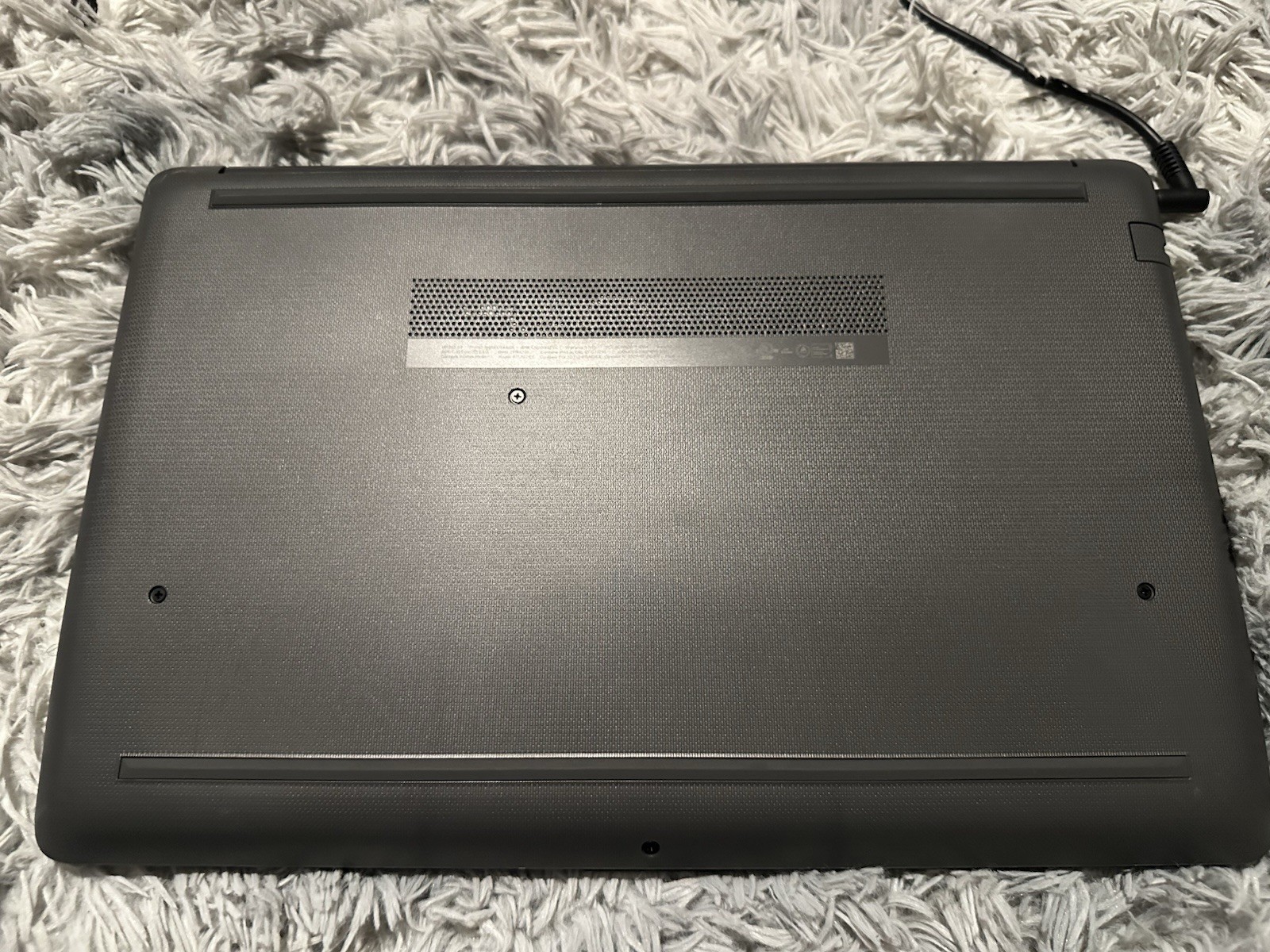 HP Notebook 255 G7 – 1.2 GHz – 128GB SSD – 4GB RAMz