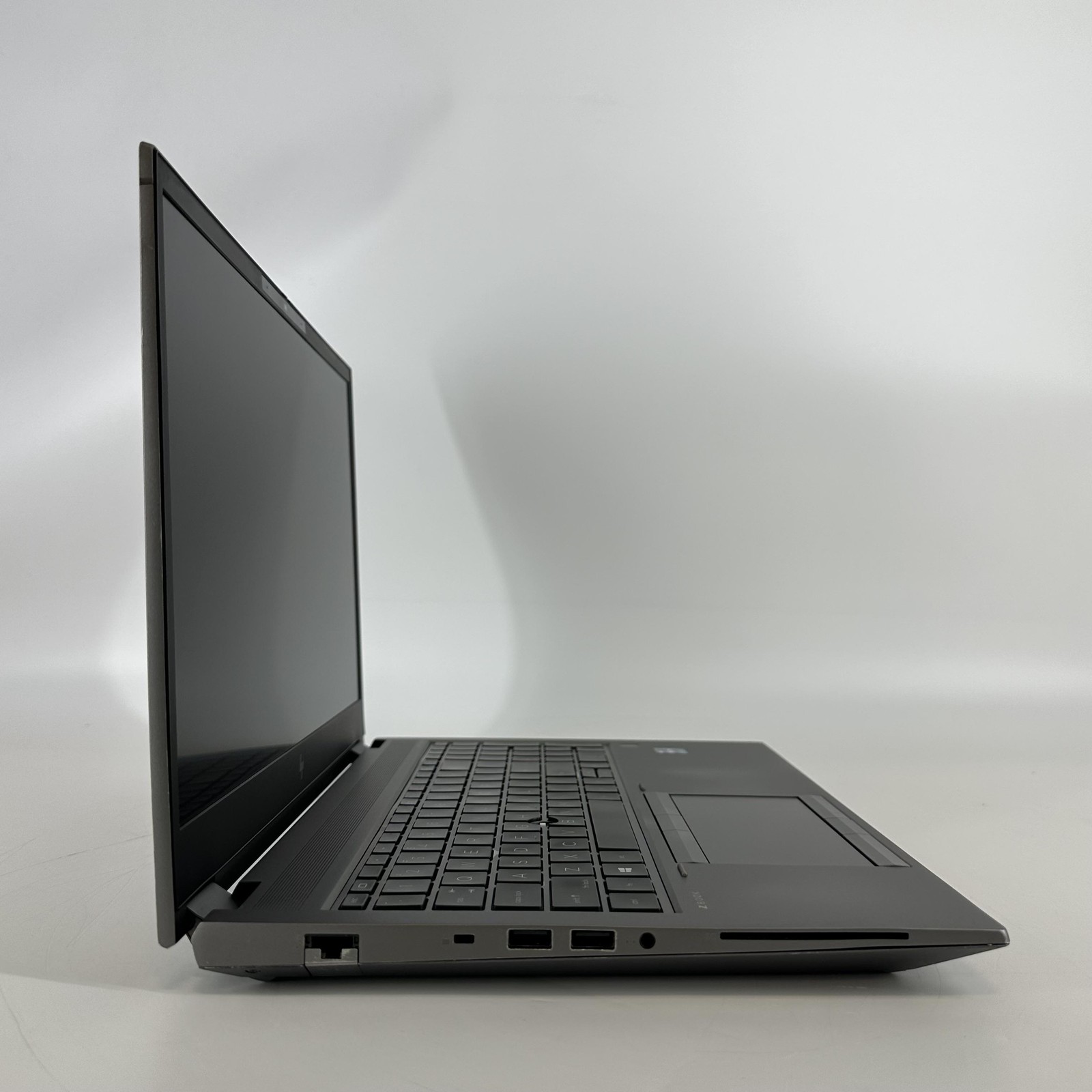 HP ZBook Fury 15 G8 FHD Xeon W-11955M 2.60GHz 64GB 1TB SSD NVIDIA RTX A5000 Good