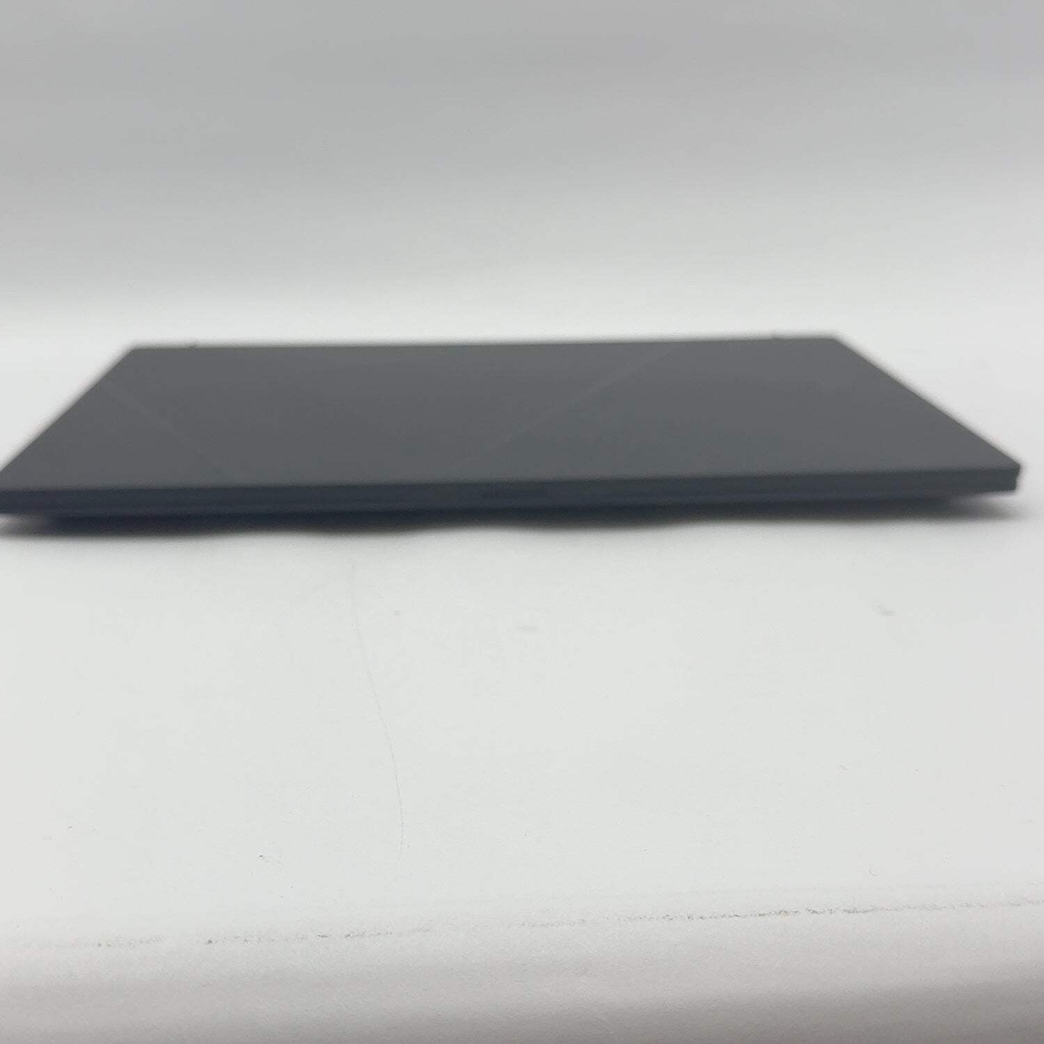 Asus Zenbook 14 UM3406K 14″ Ryzen AI 7 350 2.0GHz 16GB RAM 1TB SSD