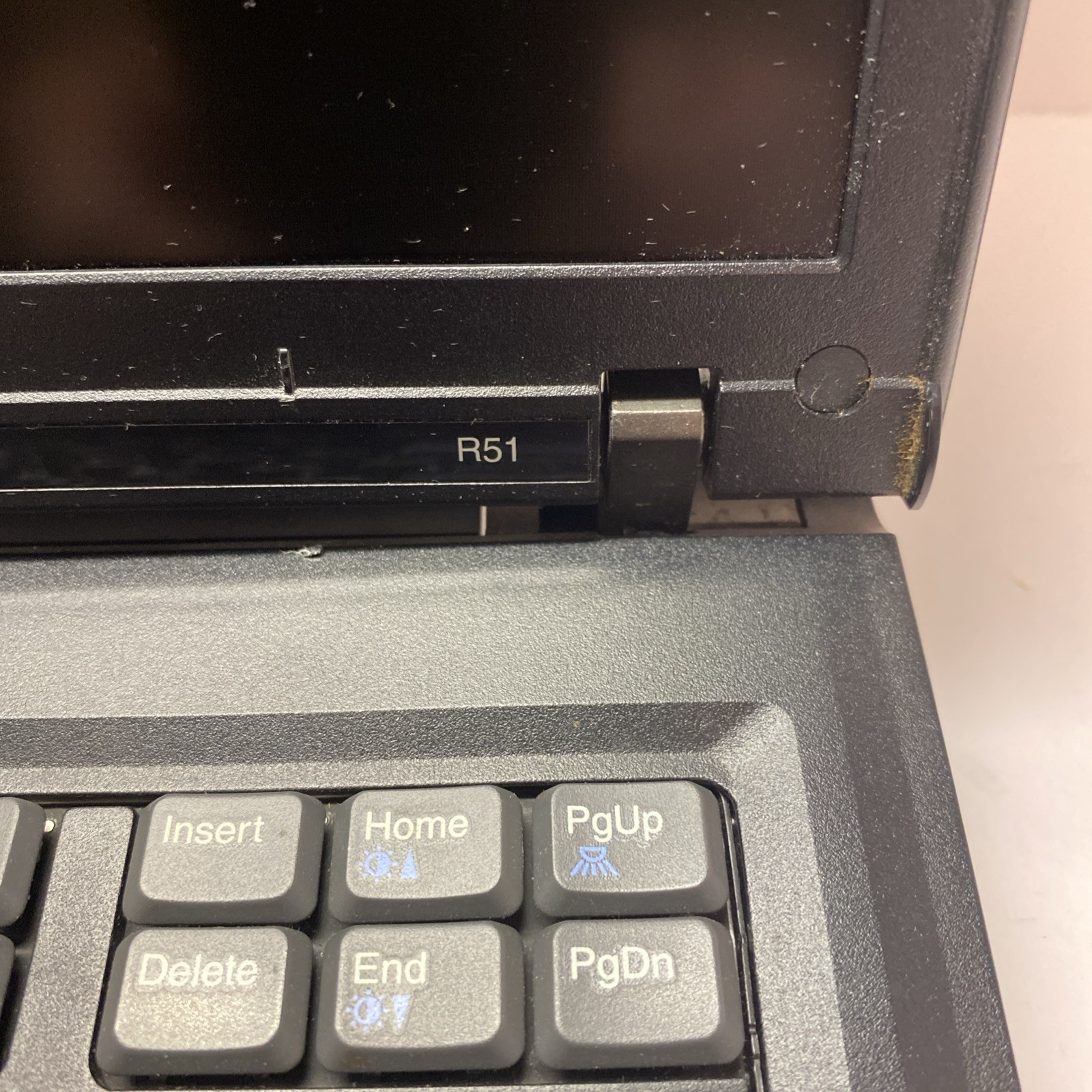IBM ThinkPad R51 Laptop 15″ WXP no os Celeron 80gb 1024ram Cd extra parts