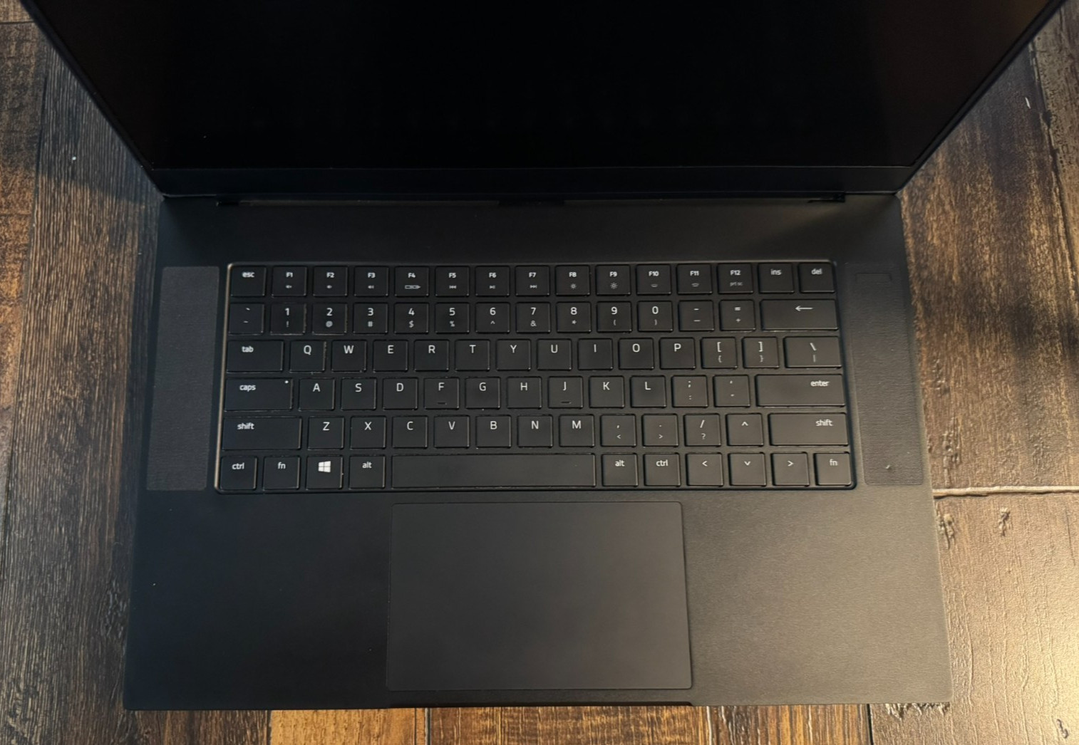 Razer Blade 15 (2018) RZ09-02385 i7-8750H 2.2GHz 16GB RAM 512GB SSD GTX 1060