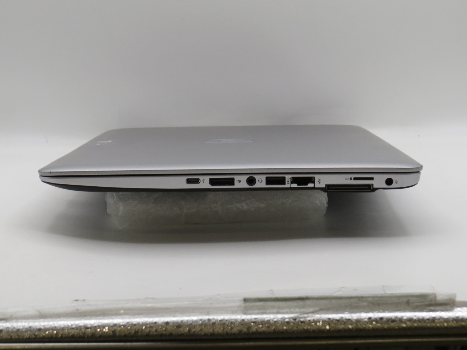 HP Elitebook 850 G4 i5-7200U @ 2.5GHz 8GB DDR4 256GB SSD 15″ No OS
