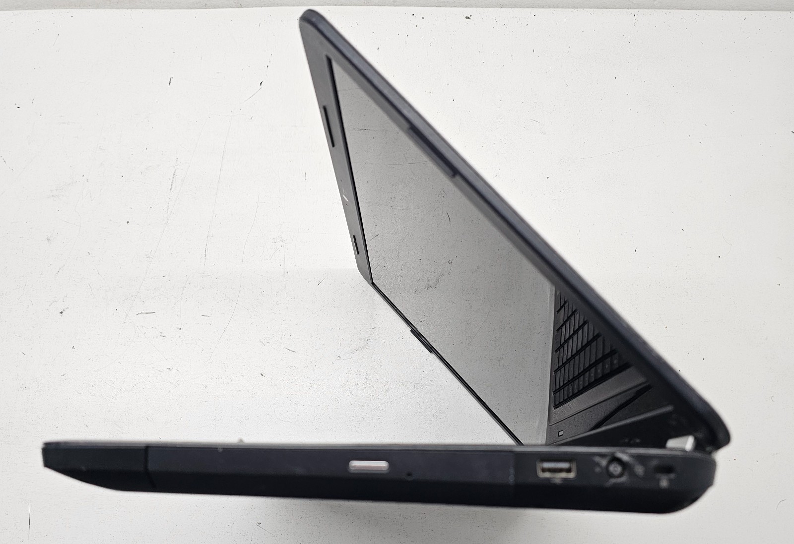HP Pavilion G7-1167DX 17.3″ Laptop AMD Vision NO RAM/HD/OS/POWER (FL)