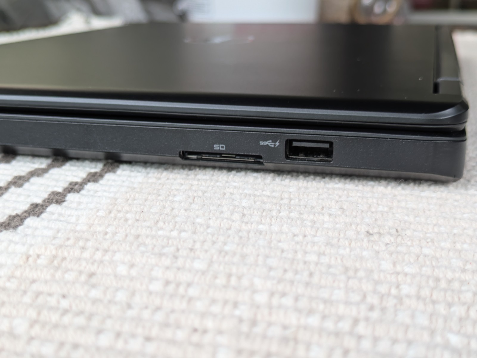 Dell Latitude E5450 (Intel Core i5-5300U, 8GB RAM, 240GB SSD)