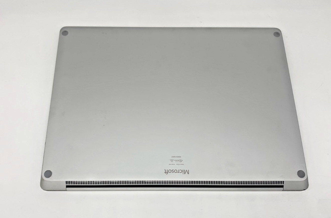 Microsoft Surface Laptop 1769 i5-7300U 2.6GHz 256GB SSD 8GB DDR3 Silver C/READ