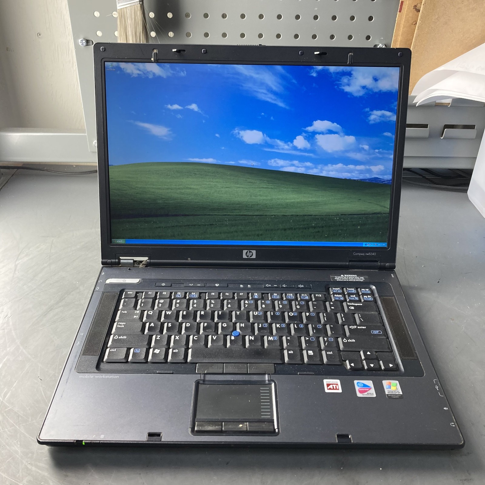 HP Compaq nw8240 Retro Gaming Laptop Pentium M 2.26GHz 3GB RAM 80GB HDD XP
