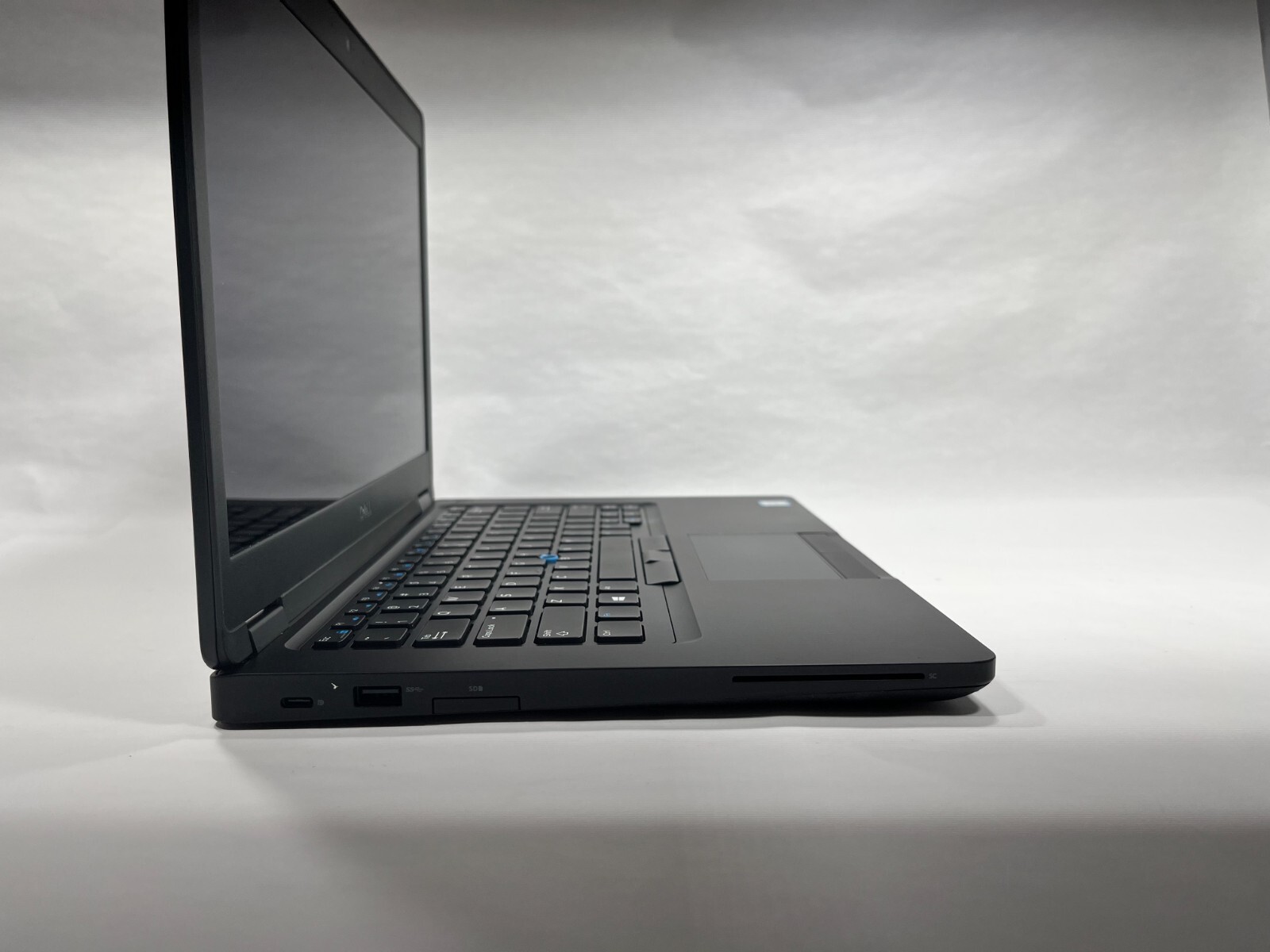 Dell Latitude 5490 14″ (256GB SSD, Intel Core i5 8th Gen, 1.70 GHz, 8GB) Touch