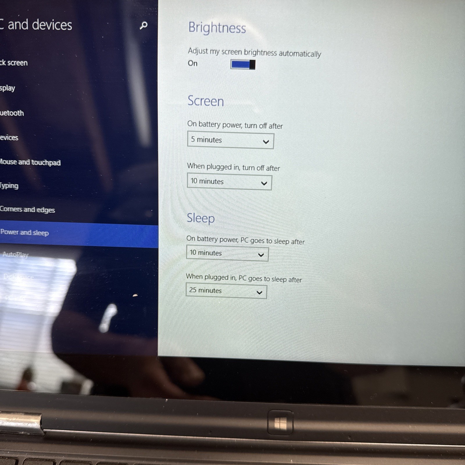 Used Lenovo Yoga 2 11 2-in-1 Convertible Laptop / Tablet 360° hinge Touchscreen