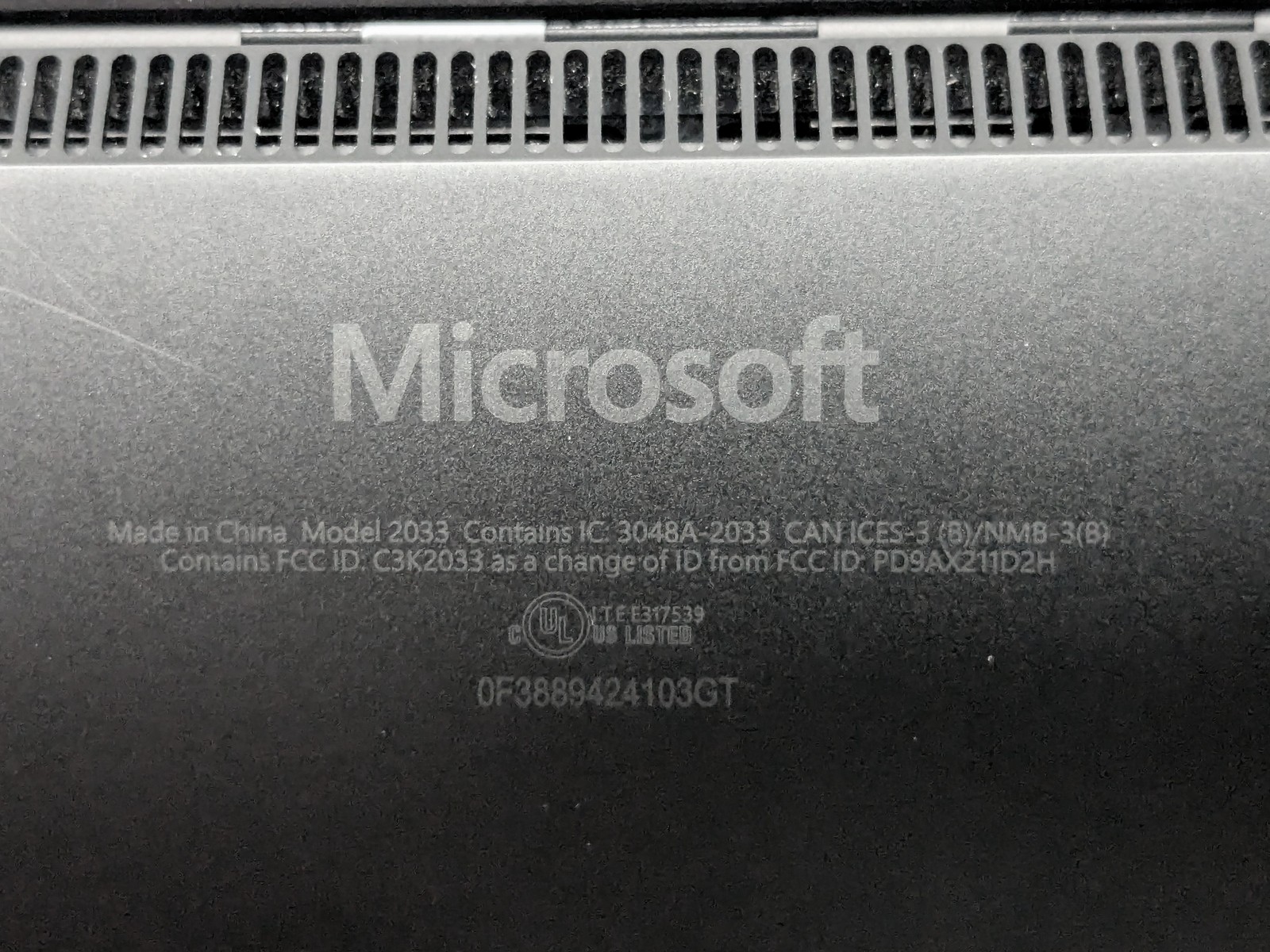 Microsoft Surface Laptop 6 13″ 2256 x 1504 ULTRA 5 135H 256GB SSD 16GB W11P