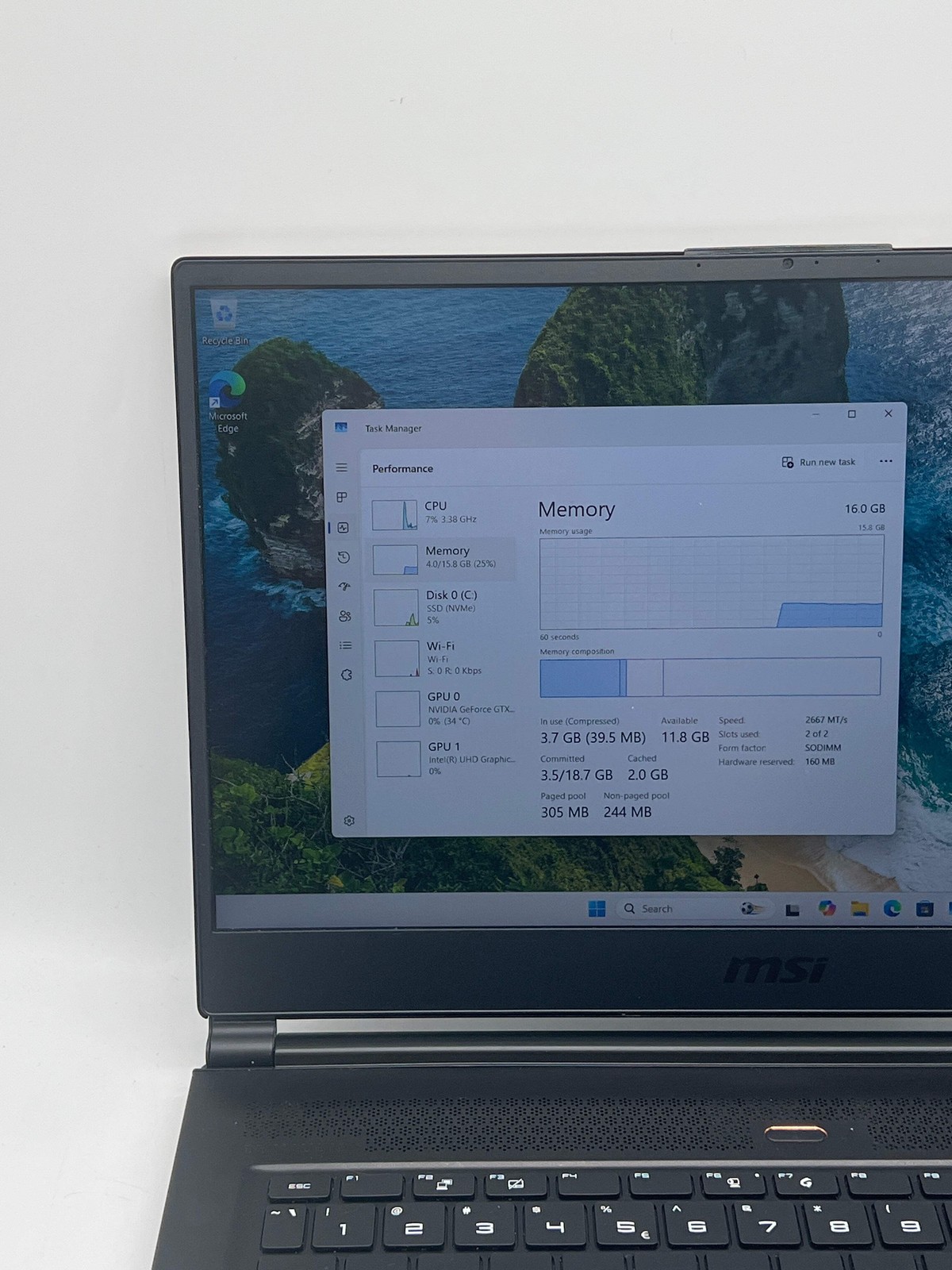 MSI GS65 Stealth Thin 8RE 15.6″ Core i7-8750H 16GB RAM 256GB SSD – Used