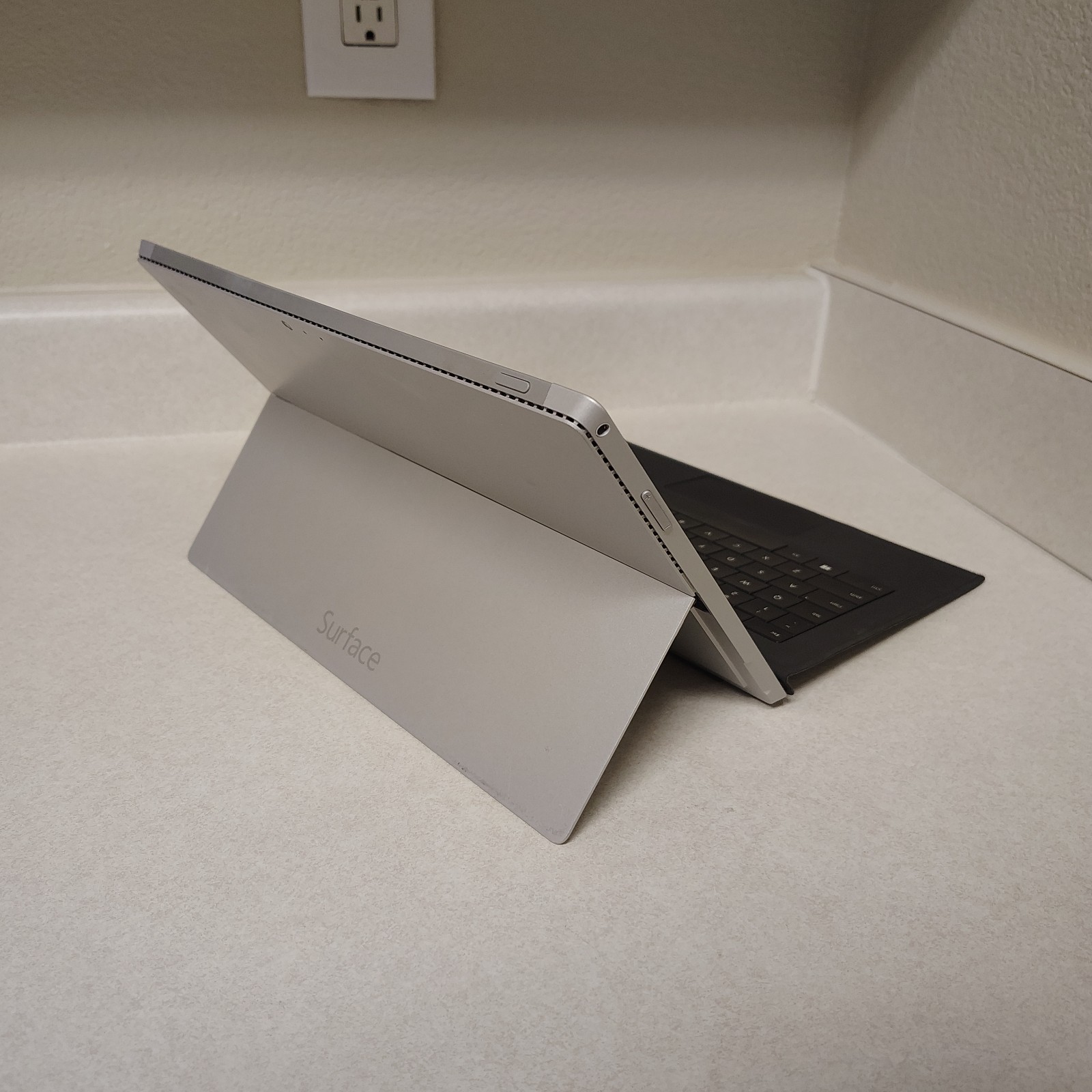 Microsoft Surface Pro 3 Touchscreen Linux Mint Laptop Tablet 128GB SSD 1440p i5