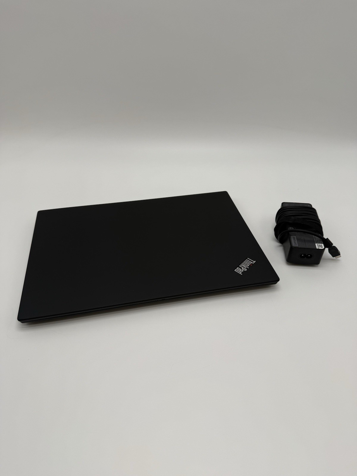 Lenovo ThinkPad T490 i5-8365U | 8GB Ram | 512GB NVMe | Win11P | A-Grade