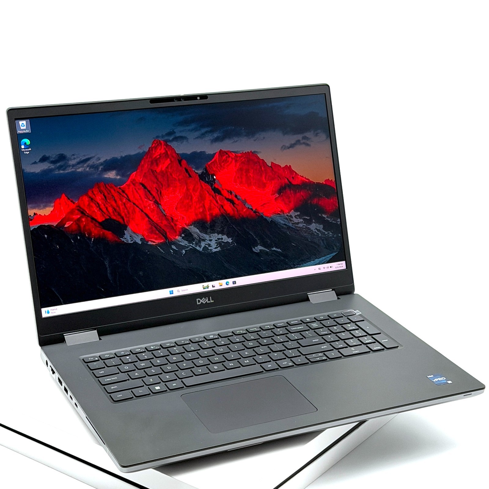 Dell Precision 7780 17.3″ i7-13850HX 32GB RAM 1TB SSD – NVIDIA RTX 3500 Ada 12GB