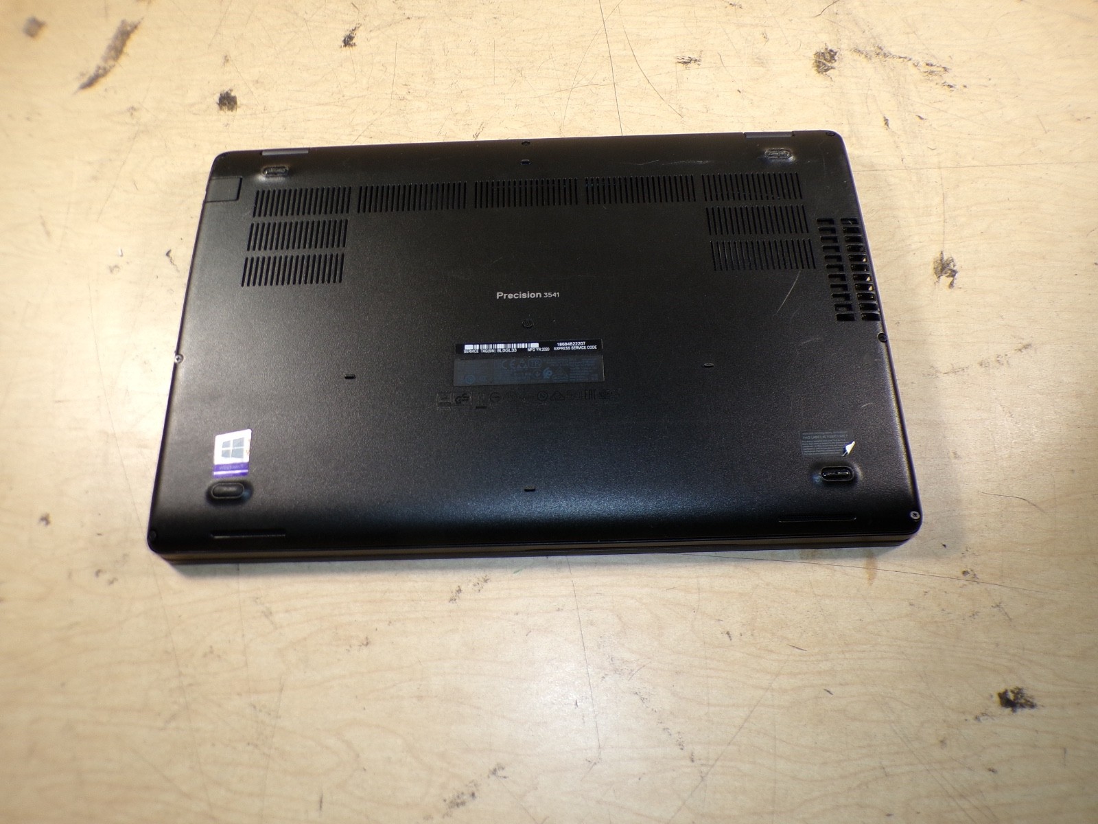 DELL PRECISION 3541 INTEL CORE I5-9400H 2.50GHZ 16GB RAM **NO HD/ NO CADDIE