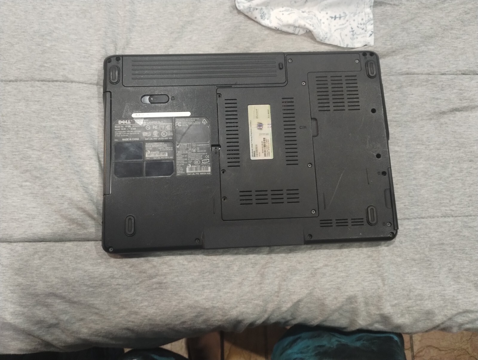 Dell Inspiron 6000 Laptop Intel 1.50Ghz, 512MB RAM, 40GB HDD Windows XP Pro Sp3