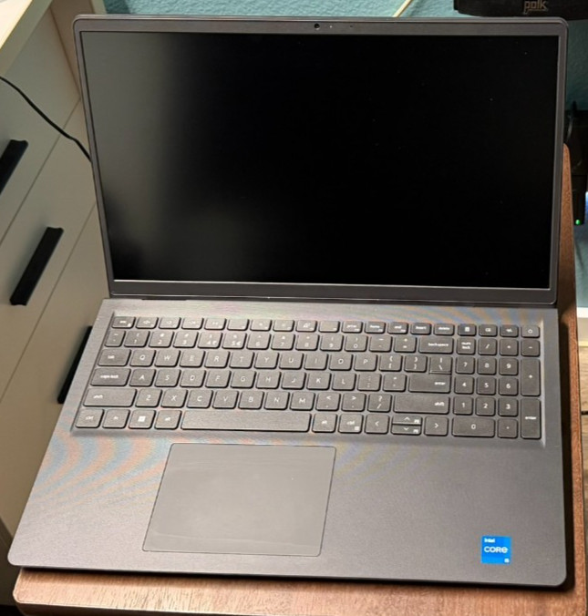 Dell Vostro 15 3520 Laptop i5-1334U 32GB RAM 1TB NVMe Windows 11 Pro w/Charger