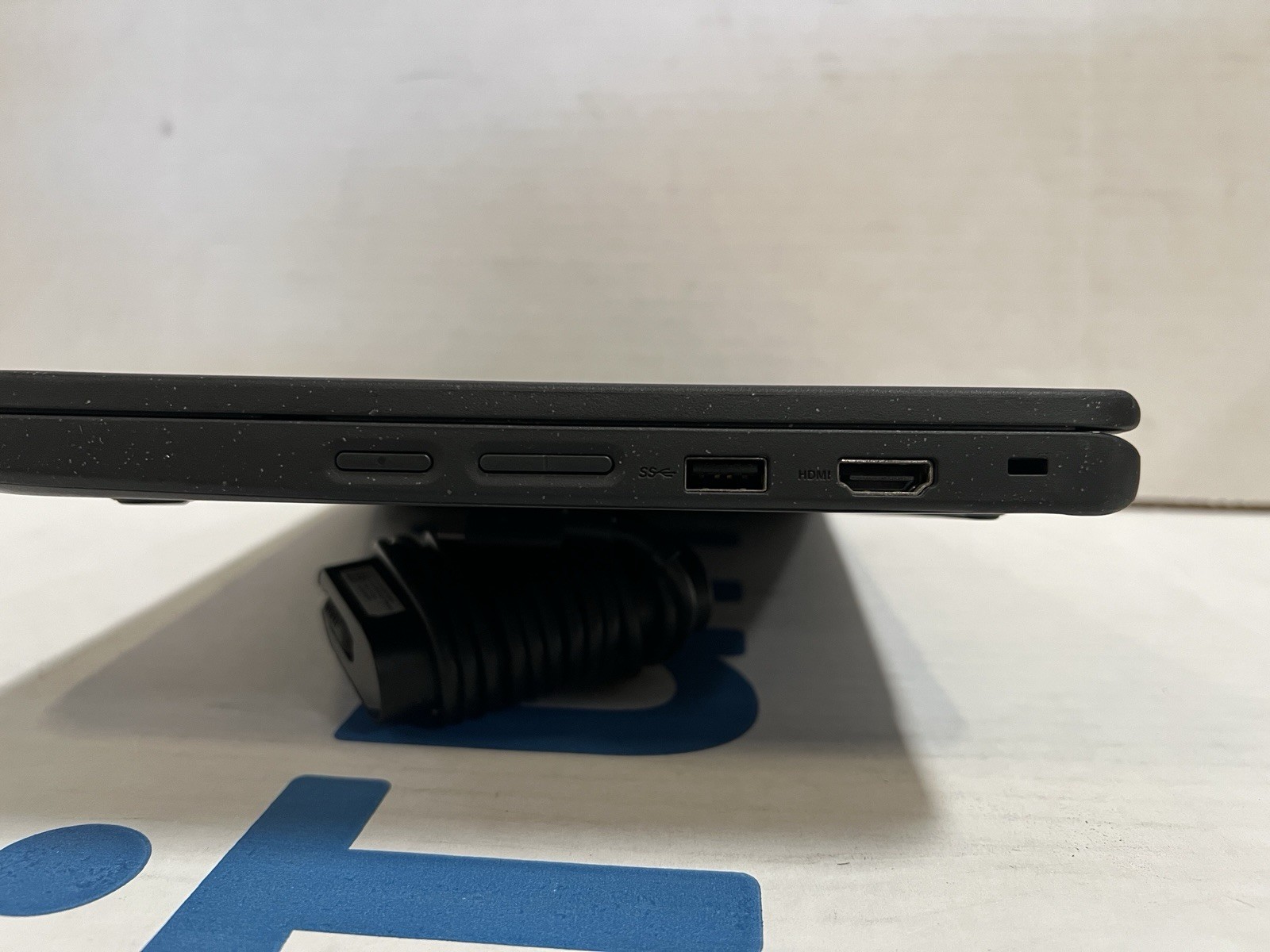 Lenovo Chromebook 500e Gen 3 82JB 11.6″ Touch 2-in-1 Celeron N5100 8GB 64GB eMMC