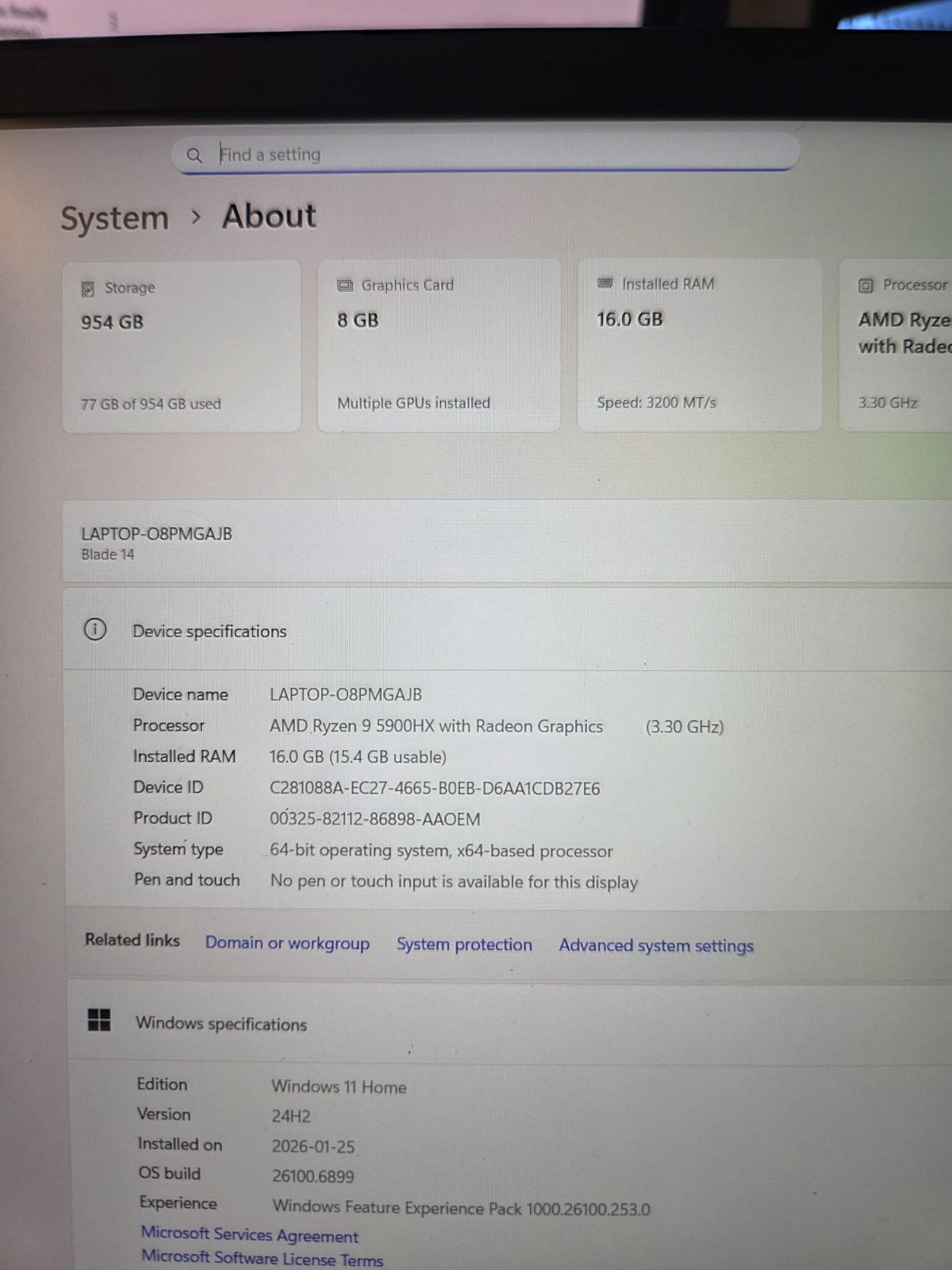 Razer Blade 14 Gaming laptop (Ryzen 9 5900HX / RTX 3080 / 16GB / 1TB SSD)