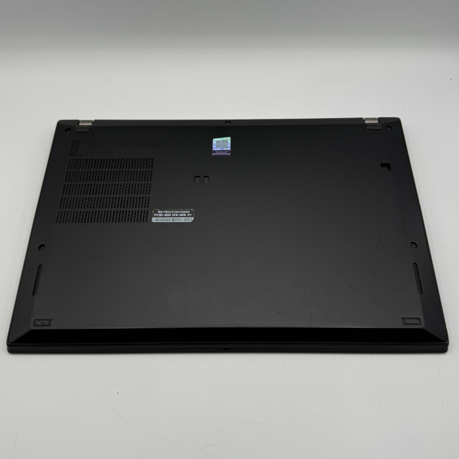 Lenovo ThinkPad T490s 14″ i7-8565U 16GB RAM 256GB SSD Win11 Pro Fingerprin Fair