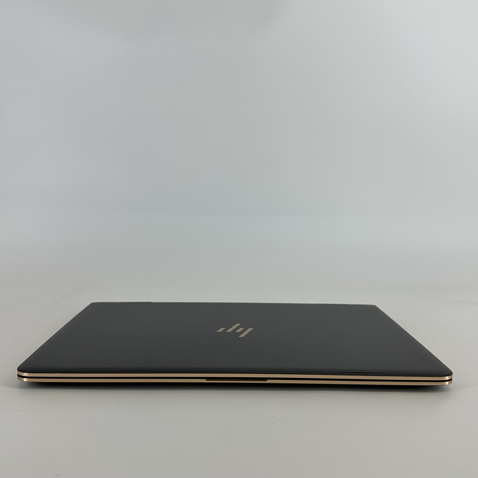 HP Spectre 13 x360 Gray 4K TOUCH i7-7500U 2.70GHz 16GB 512GB SSD Good WHITE SPOT