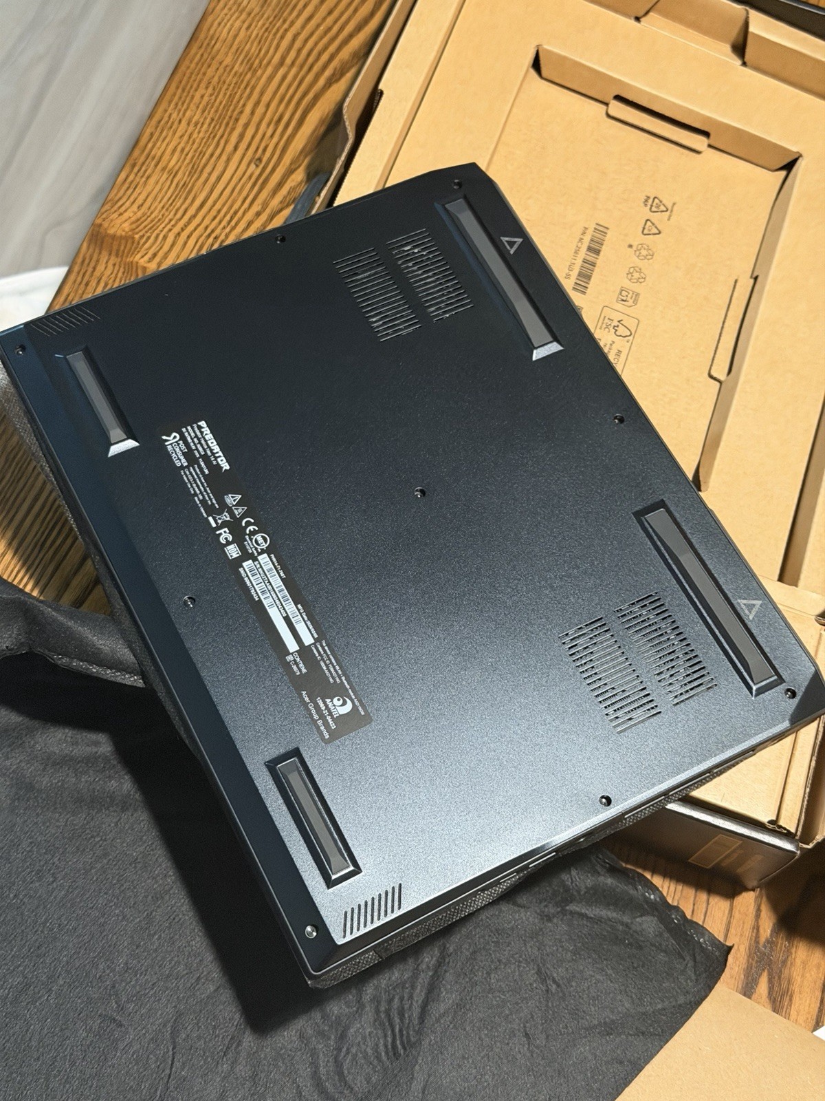 Acer Predator Helios Neo 14 AI RTX 5060 Ultra 7 255H 16GB 1TB