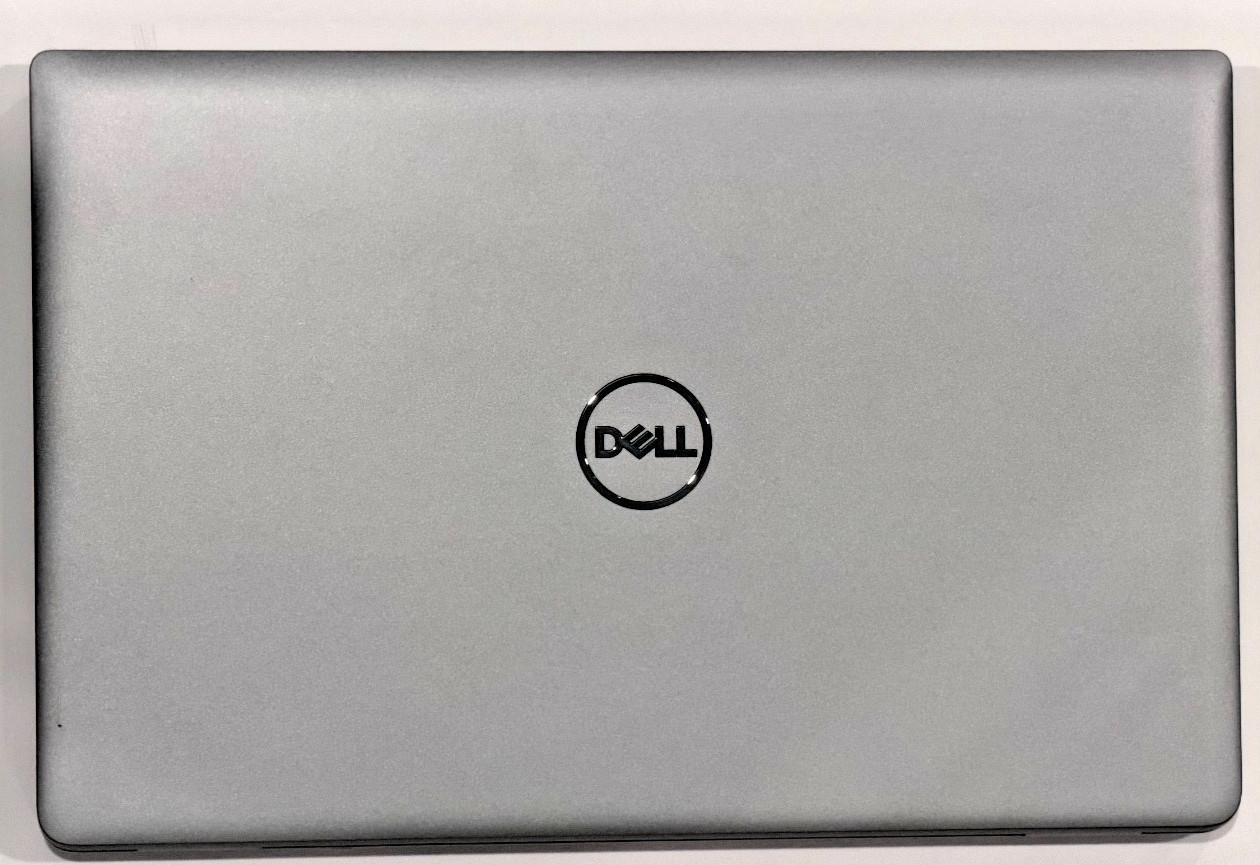 Dell Latitude 5540/15.6″ / i7-1365U / 16GB/512GB/Intel Iris Xe Gpu/Win 11 pro
