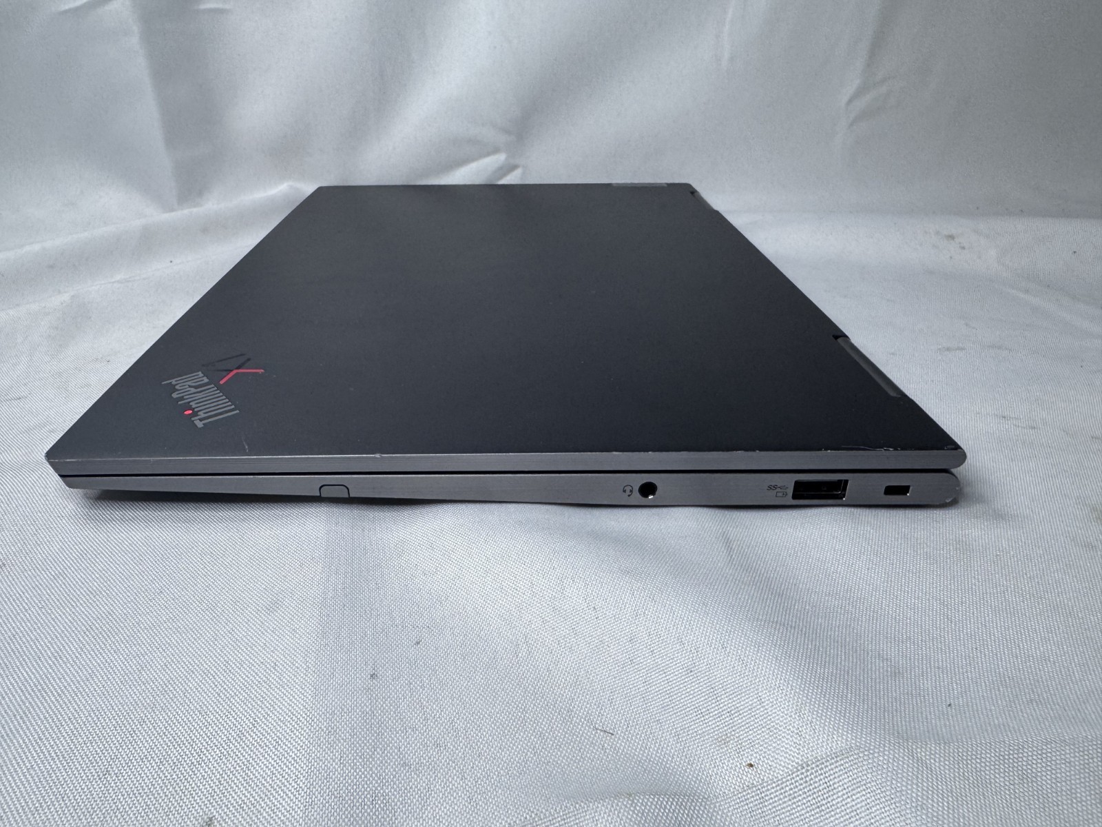 Lenovo ThinkPad X1 Yoga Gen 7 Laptop, 14″, i7-1270p, 32GB RAM, 512GB SSD, WIN11