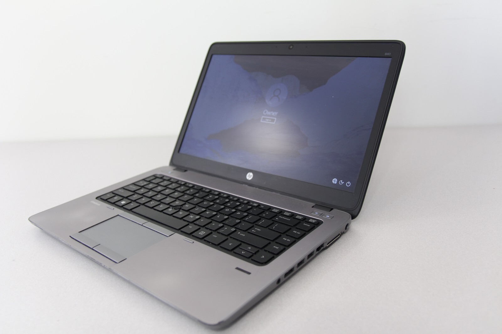 HP EliteBook 840 G1 14″ Intel Core i7-4600U 2.70GHz 8GB RAM 180GB SSD Win10pro