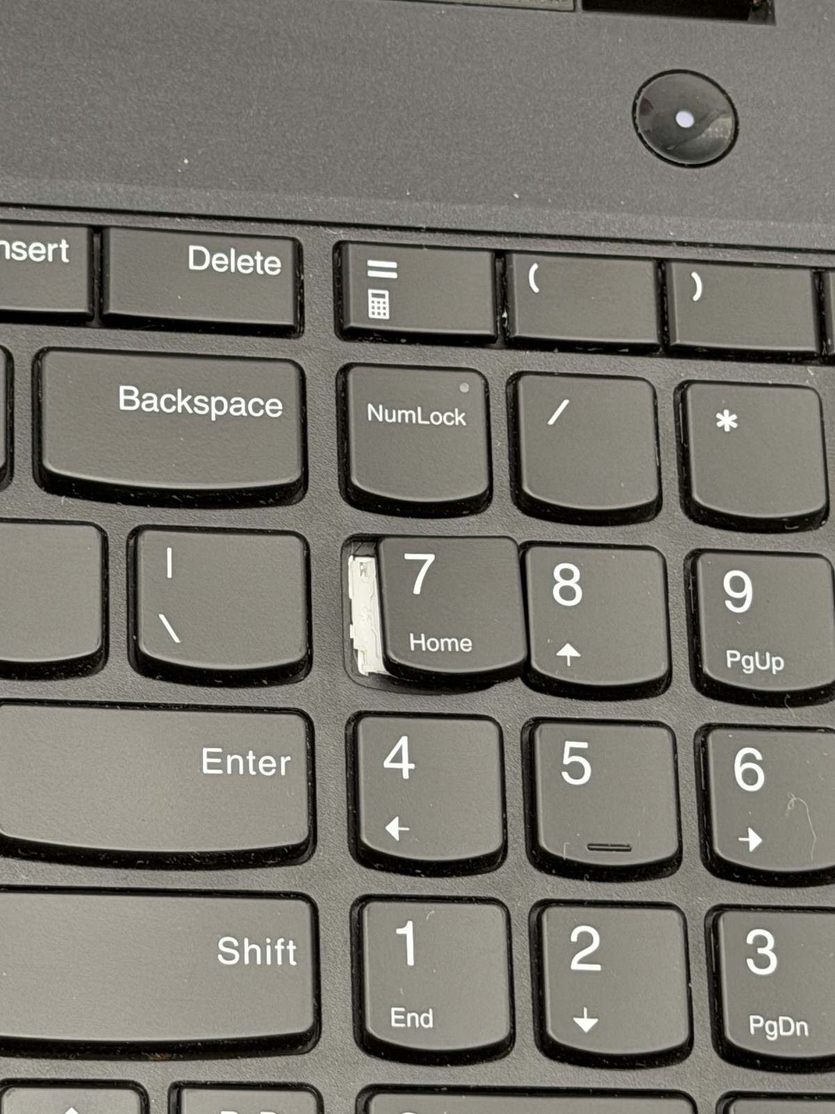 Lenovo ThinkPad P15s (Gen 1) 15.6″ i7-10510U 16GB 512GB WIN 11 Read
