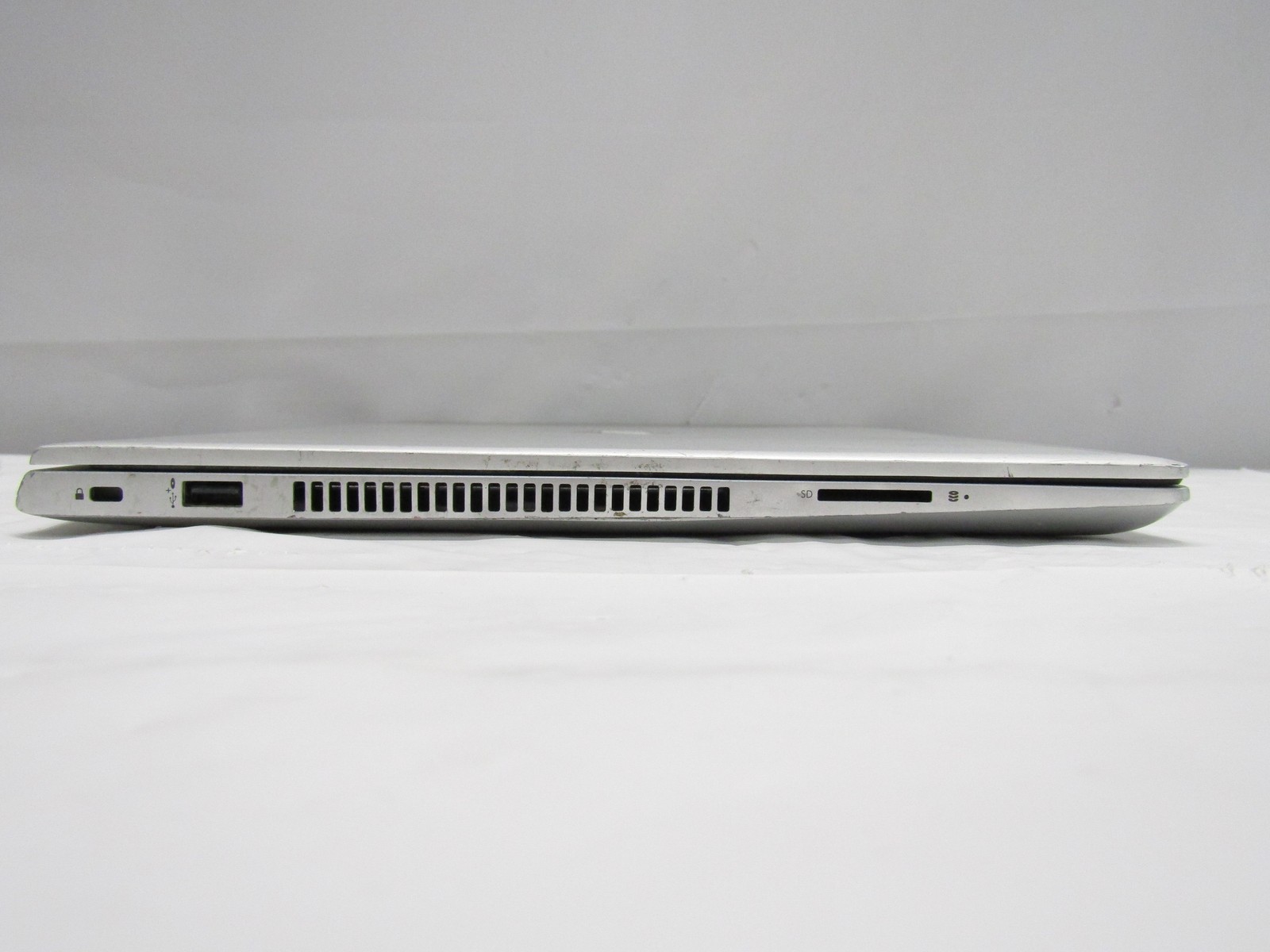 HP ProBook 450 G6 1.60GHz i5-8265U 8GB RAM 256GB SSD 15.6″ FHD NO OS/Battery