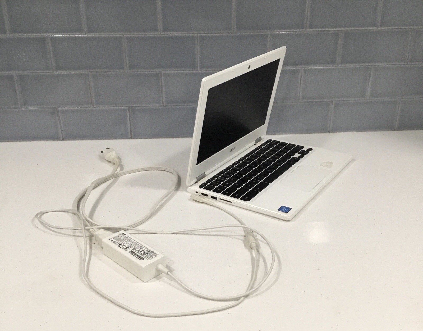 Acer Chromebook Chrome OS 2GB RAM 11.6 Inches