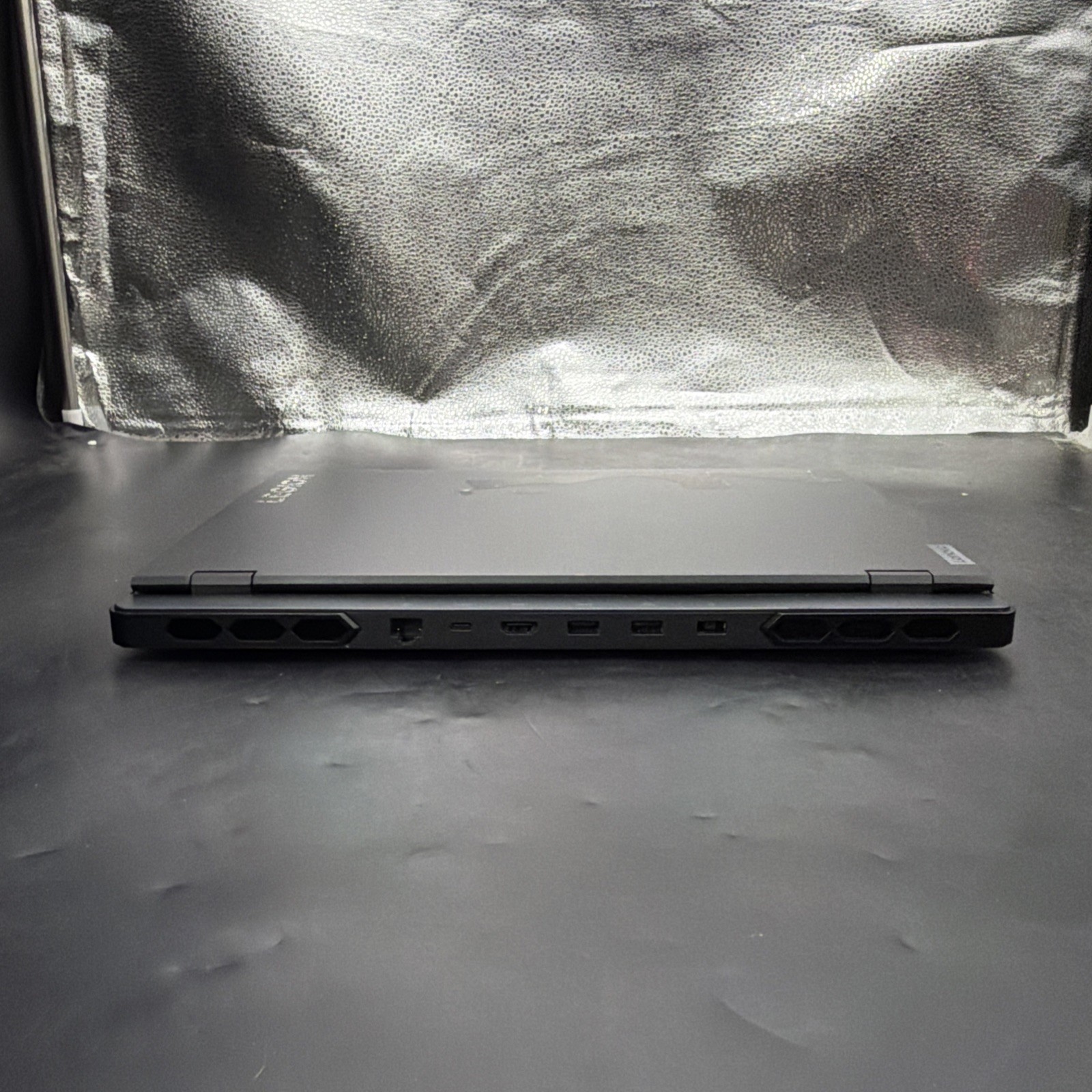 2024 Lenovo Legion Pro 7 16IRX8H 16″ (i9-13th @5.40GHz, 32GB RAM, 2TB SSD, 4090)