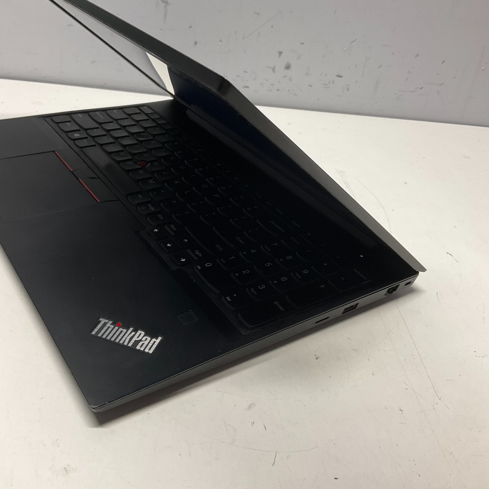 Lenovo ThinkPad E580 i5-8250U 8GB RAM 256GB SSD NVMe Windows 11 Pro Laptop