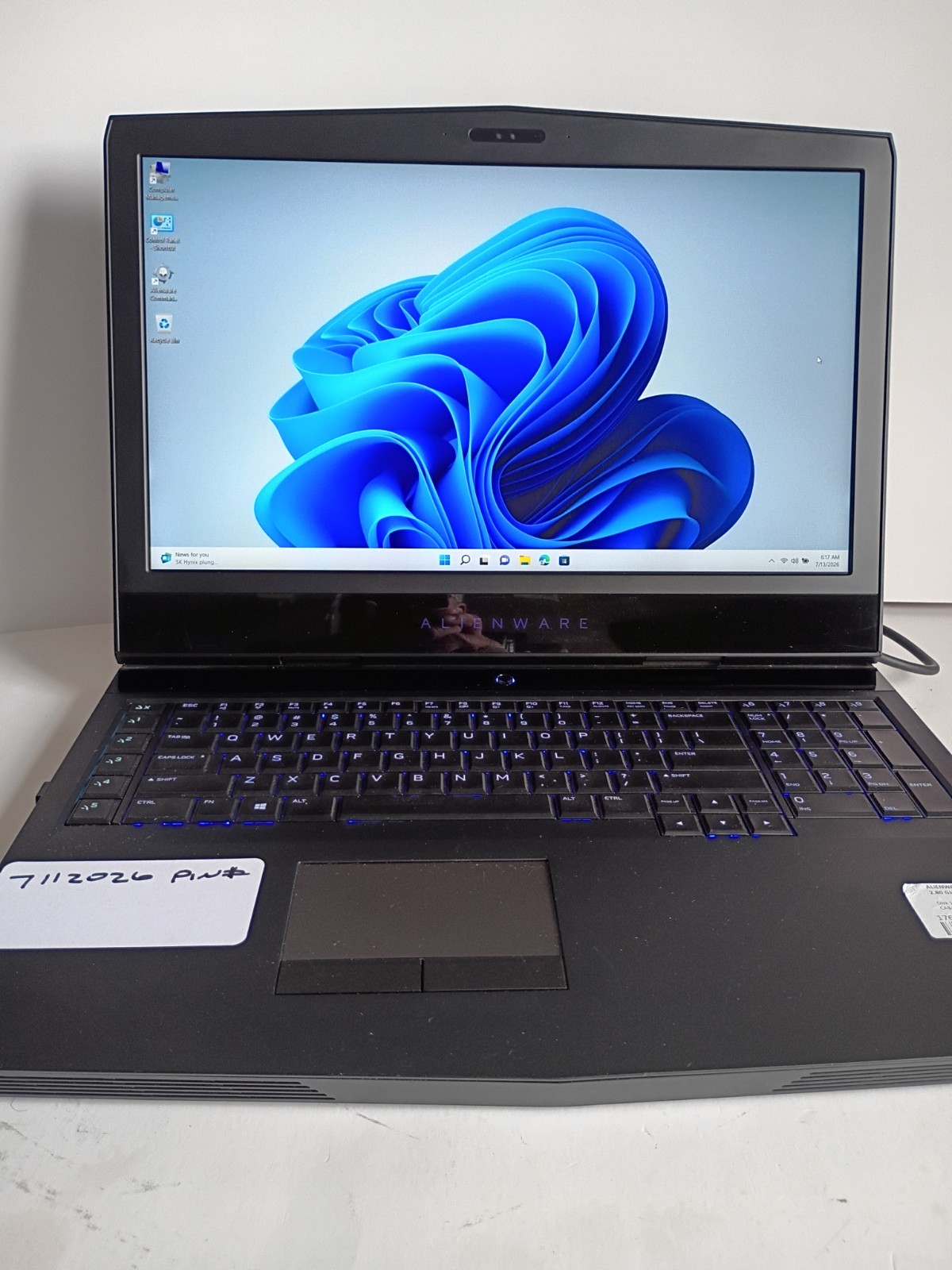 ALIENWARE 17 R4: i7-7700HQ @ 2.8, 32 GB DDR4 RAM, 1.512 TB SSD & HDD