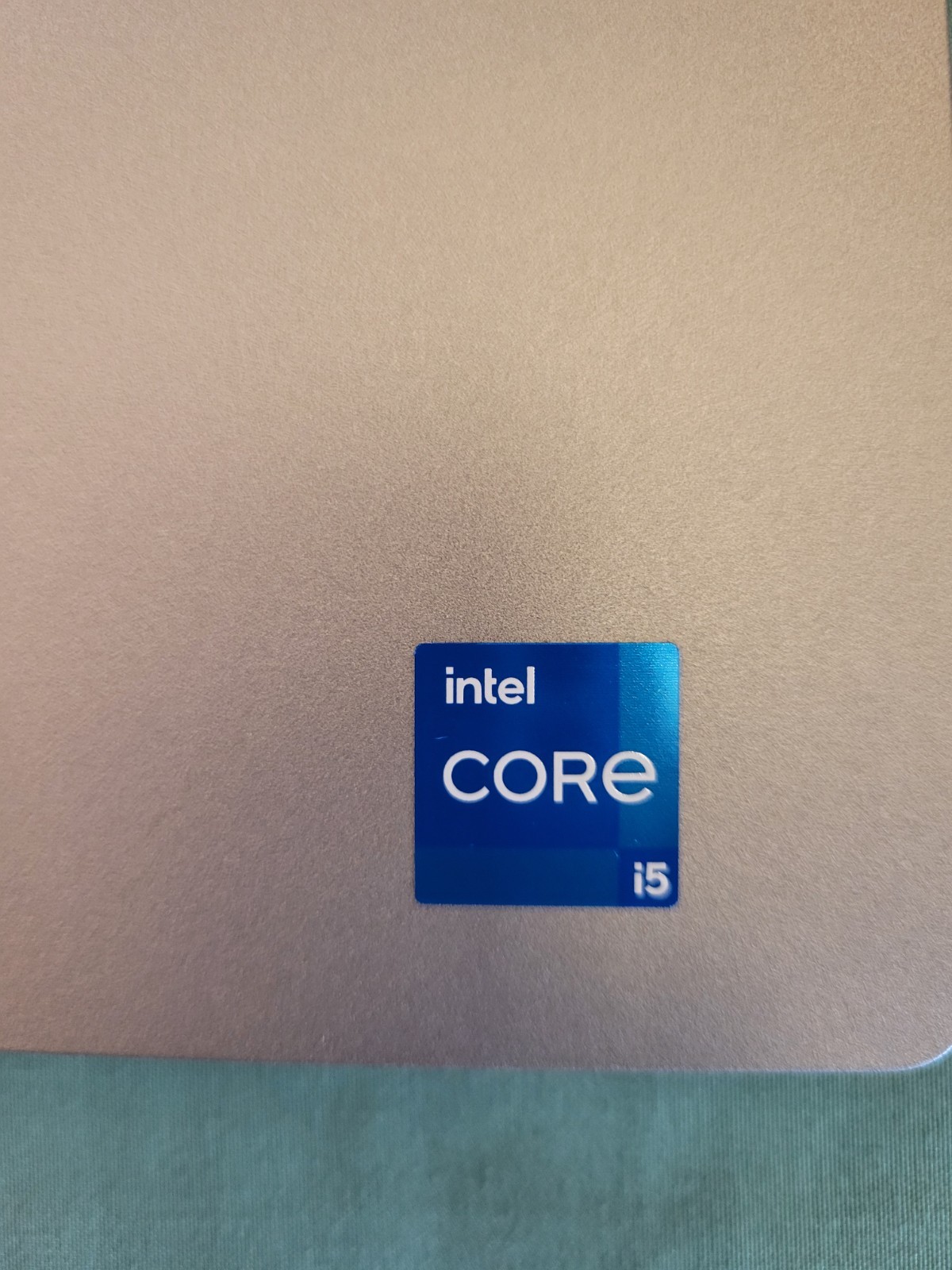 Dell Latitude 5430 14″ i5-1235U 16GB RAM NO SSD/OS