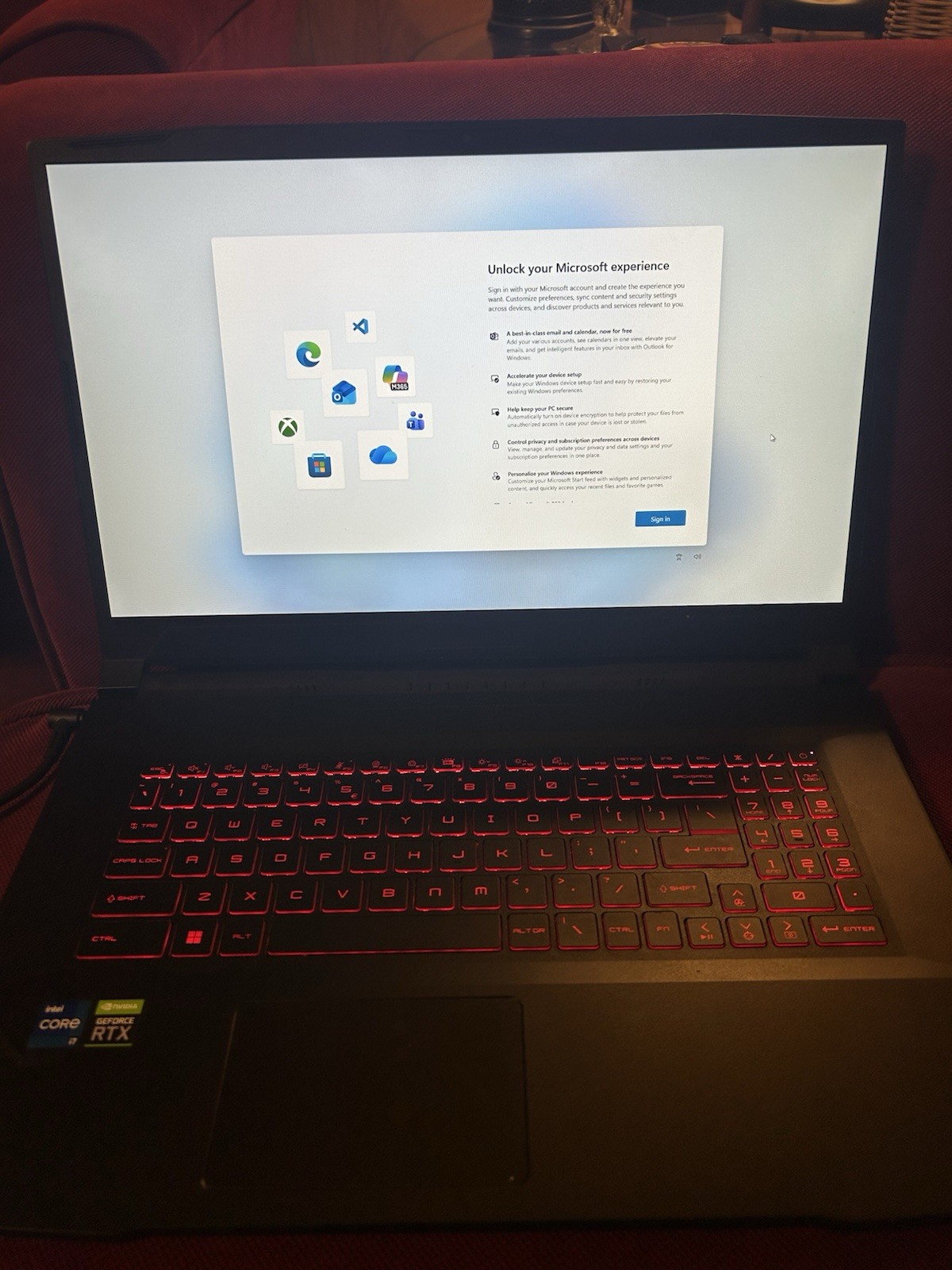 MSI Katana GF76 11UD 17.3″ 144Hz i7 16GB 1TB SSD RTX 3050 Ti W11