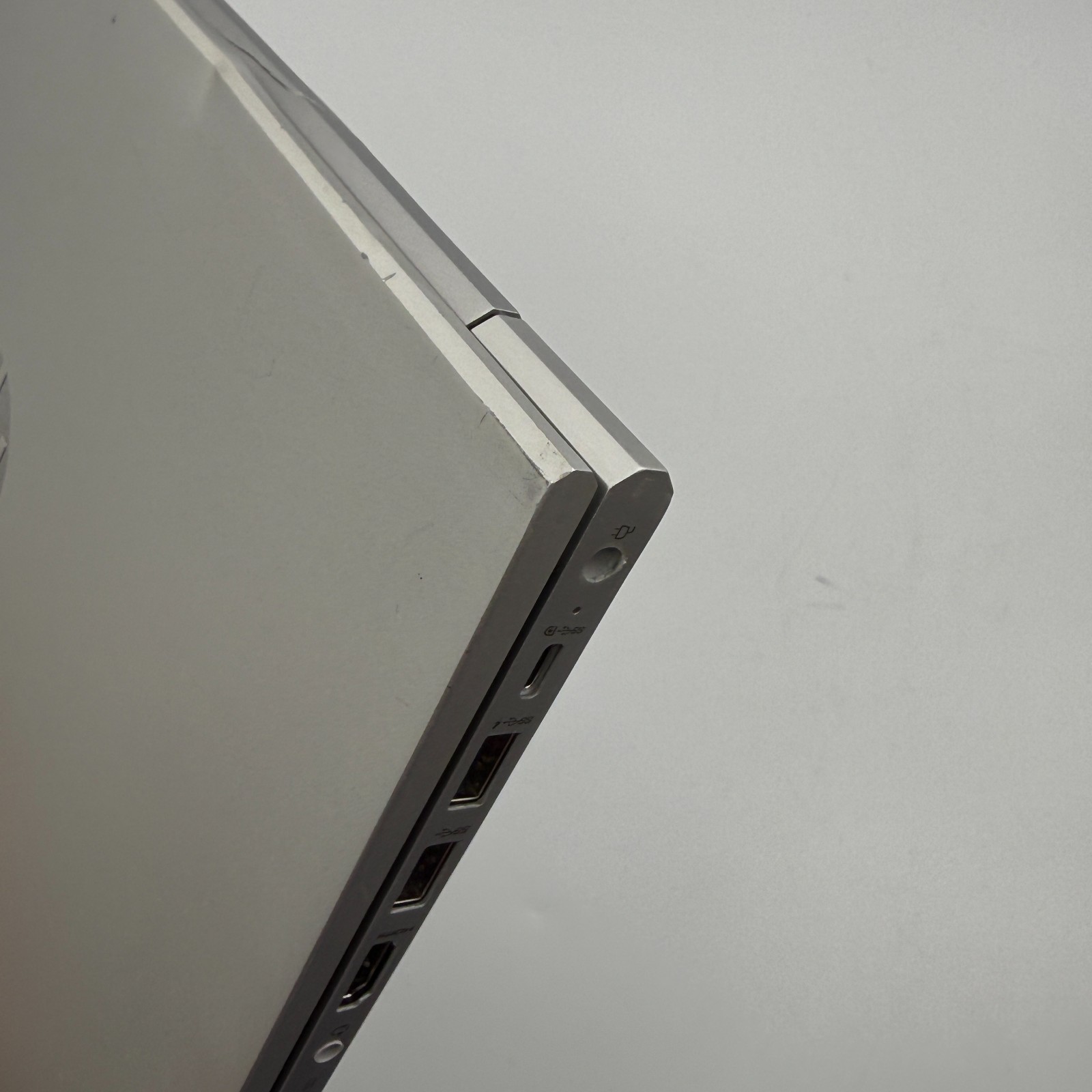 HP ProBook 450 G8 15.6″ i5-1135G7 16GB RAM 256GB SSD Win11 Pro USB-C FHD Dent