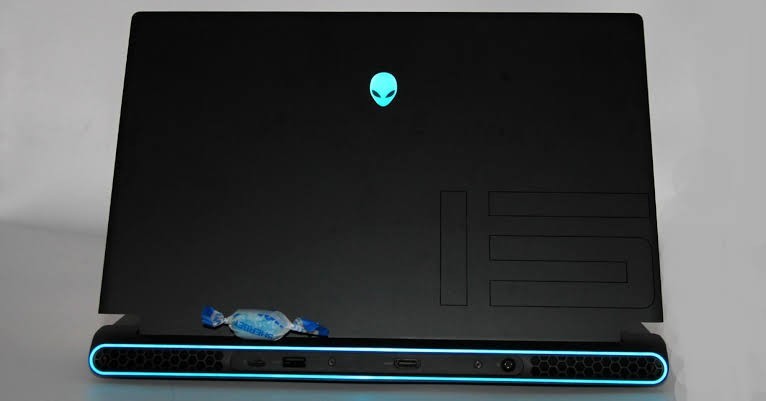 Alienware m15 R6 15.6″ i7-11800H 16GB RTX 3070 1.86TB SSD Win11 360hz.